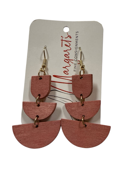 Artisan Geometric Wood Drop Earrings Dusty Rose Pink Gold Tone