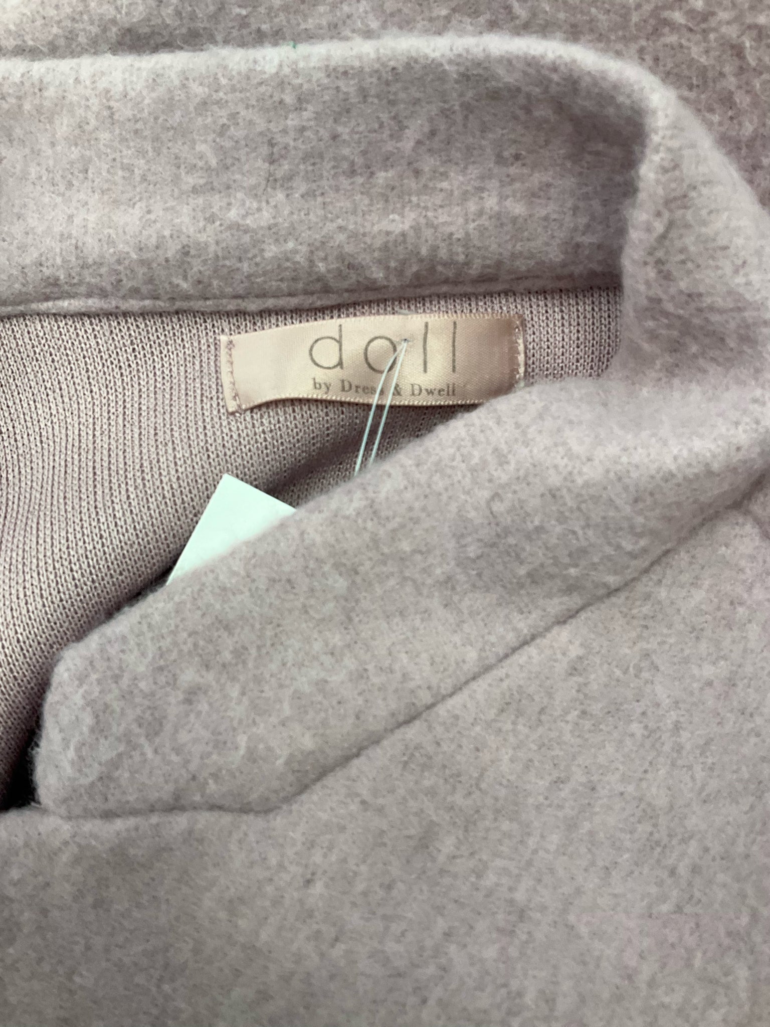 Doll Lavender Solid Pre-Owned Ladies Shrug - Size Large