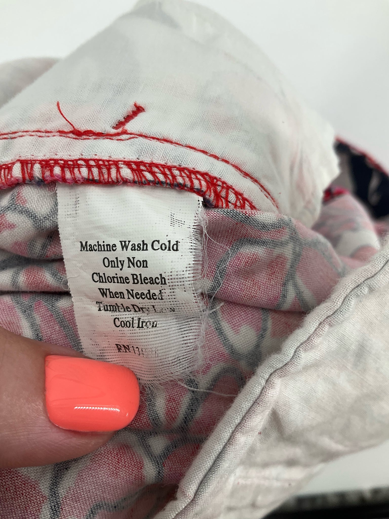 Vineyard Vines Hydrangea Floral Print Chino Shorts Red White Blue Size 10