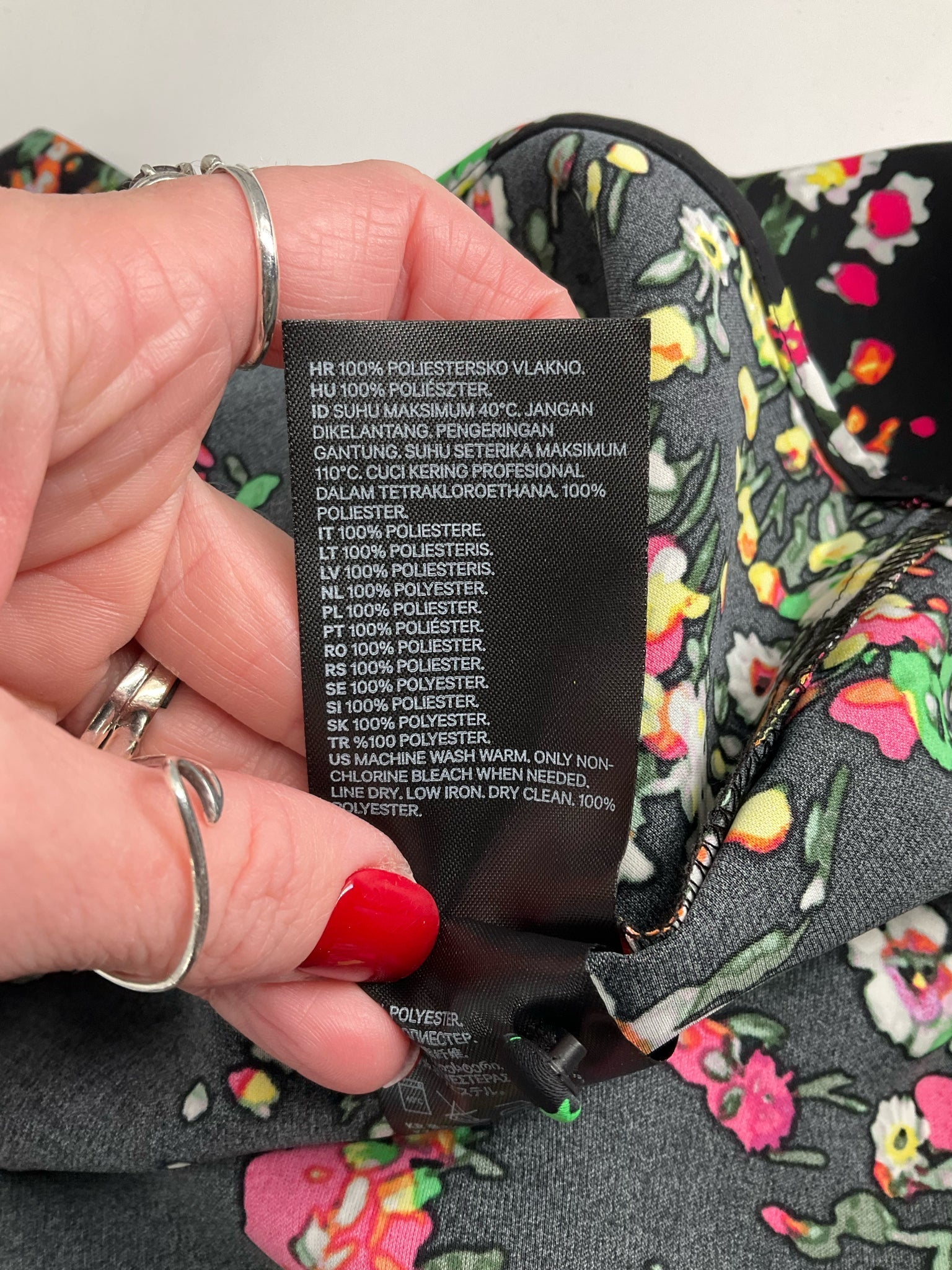 H&M - Black/multi Floral Pre-Owned Ladies Casual Top - Size XS