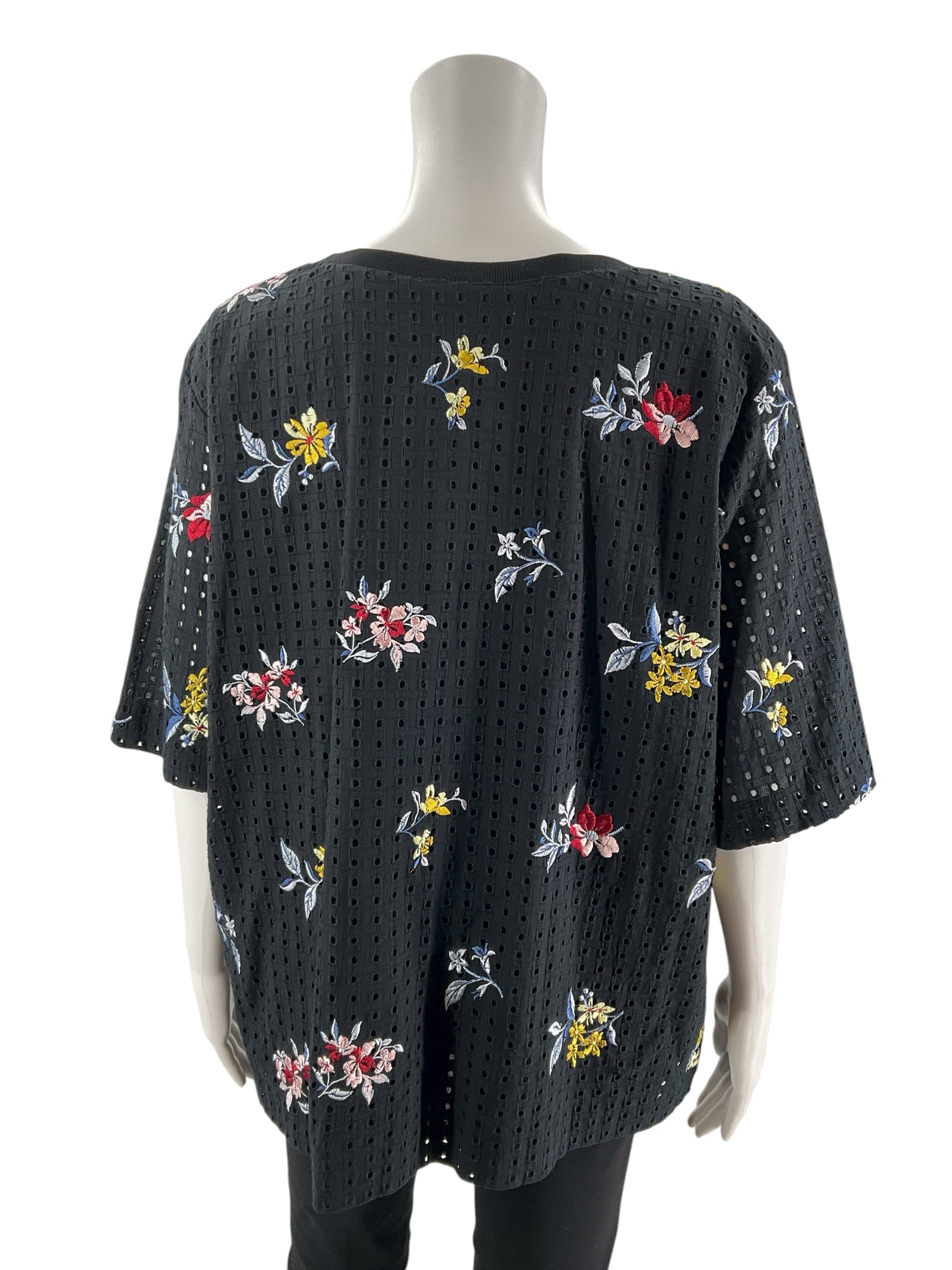Ann Taylor Black/Multi Floral Pre-Owned Ladies Top - Size XL - Margaret’s Fine Consignment