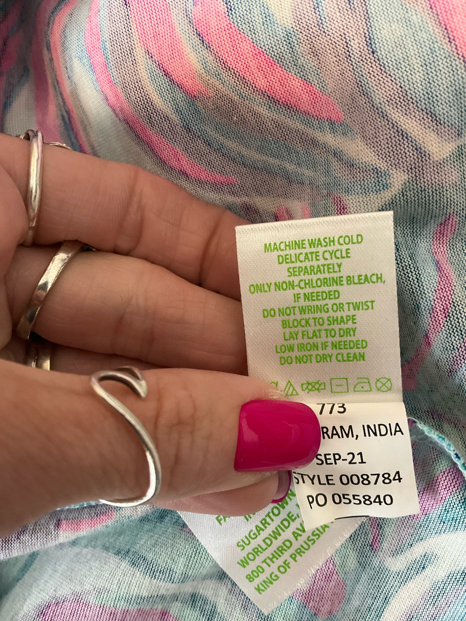 Lilly Pulitzer Turquoise/Pink Shift Cassi T-Shirt Dress Medium Sink Or Swim Print UPF 50+ - Size M