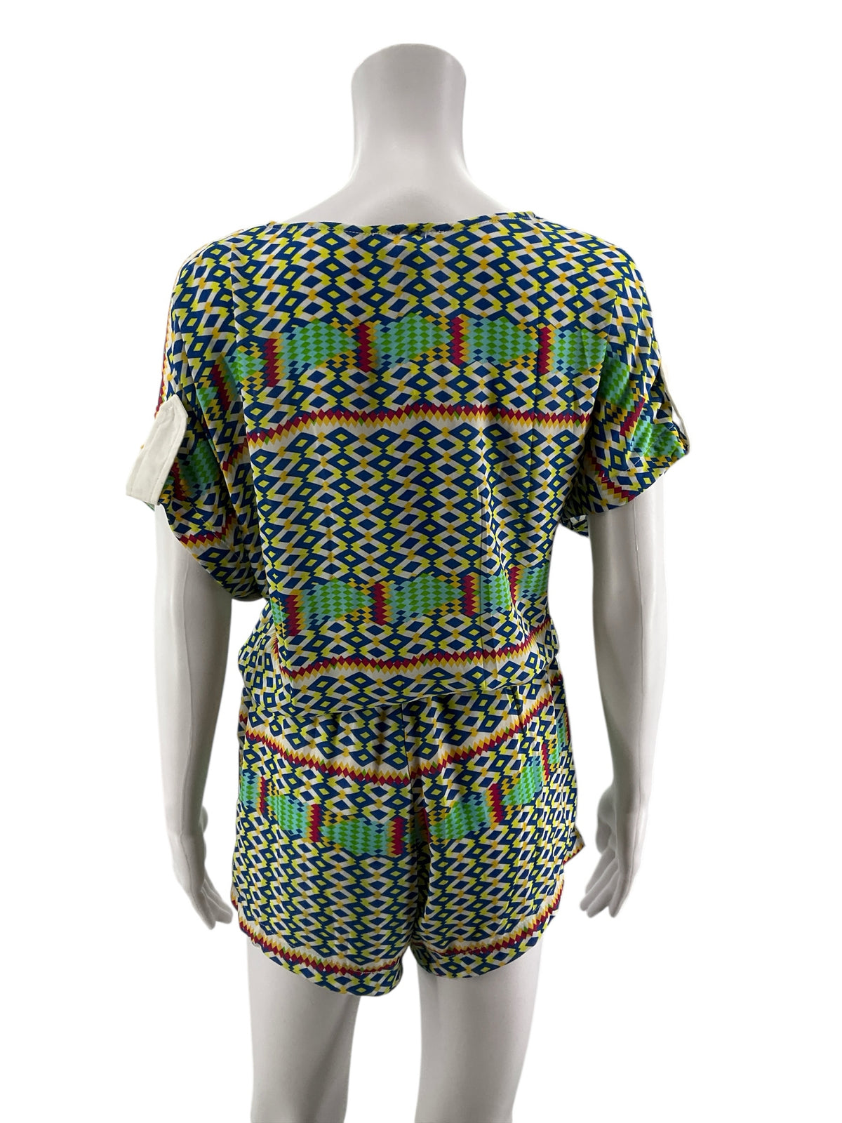 C. Luce Multi Color Romper Geometric Ikat Print Romper V-Neck Drawstring Pockets NWT Size Small - Size S