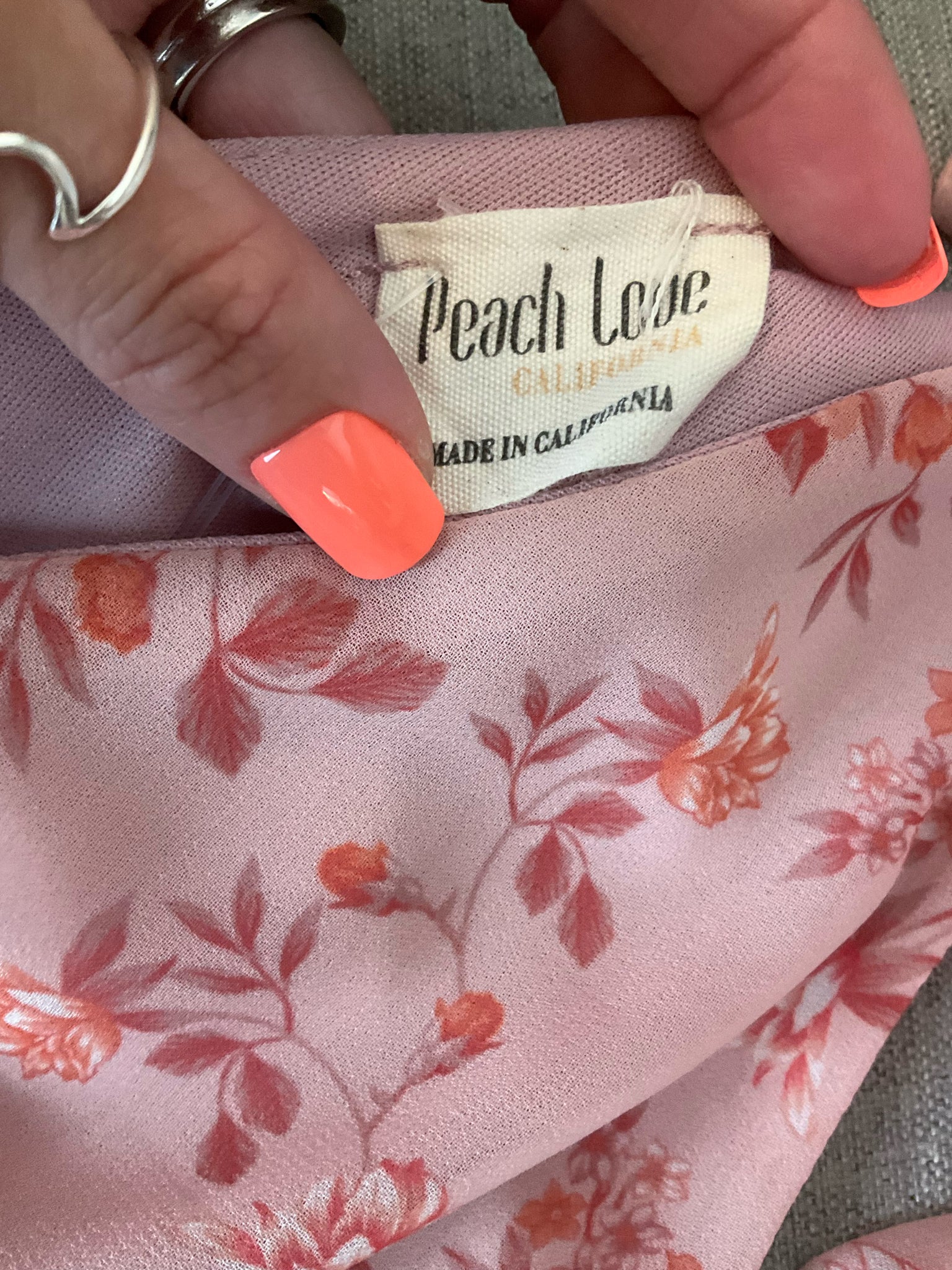 Peach Love California Floral Tie-Shoulder Ruffle Romper Size Medium