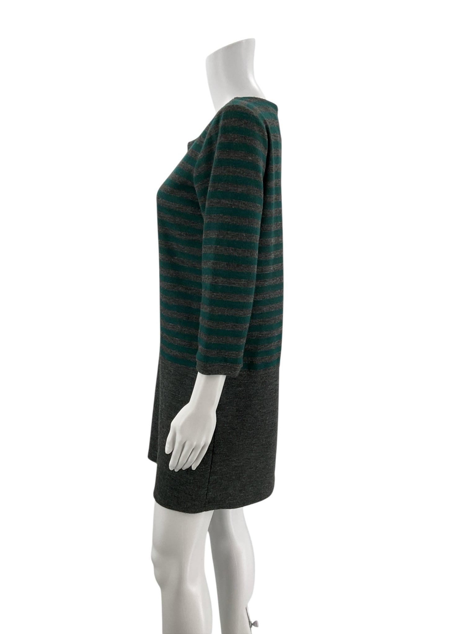 Loft green and gray striped pre-owned ladies dress in size medium, featuring a stylish design and comfortable fit.