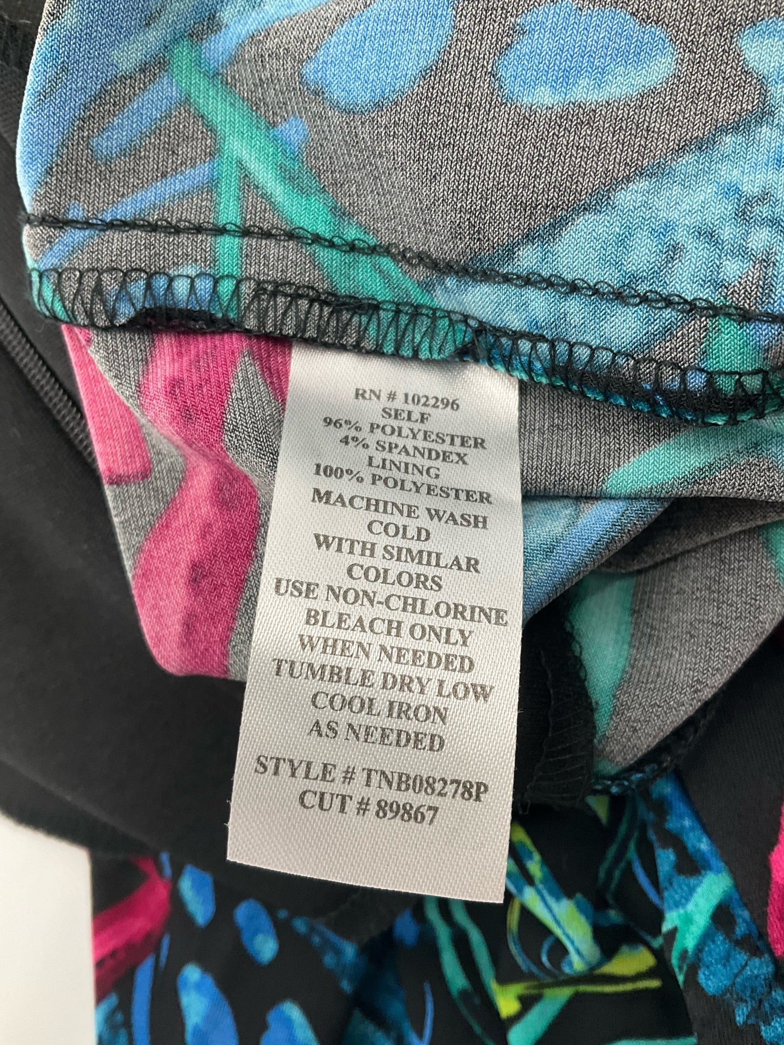 Connected Apparel Black/Pink/Blue/Green Print Pre-Owned Ladies Jumper - Size 6 Petite