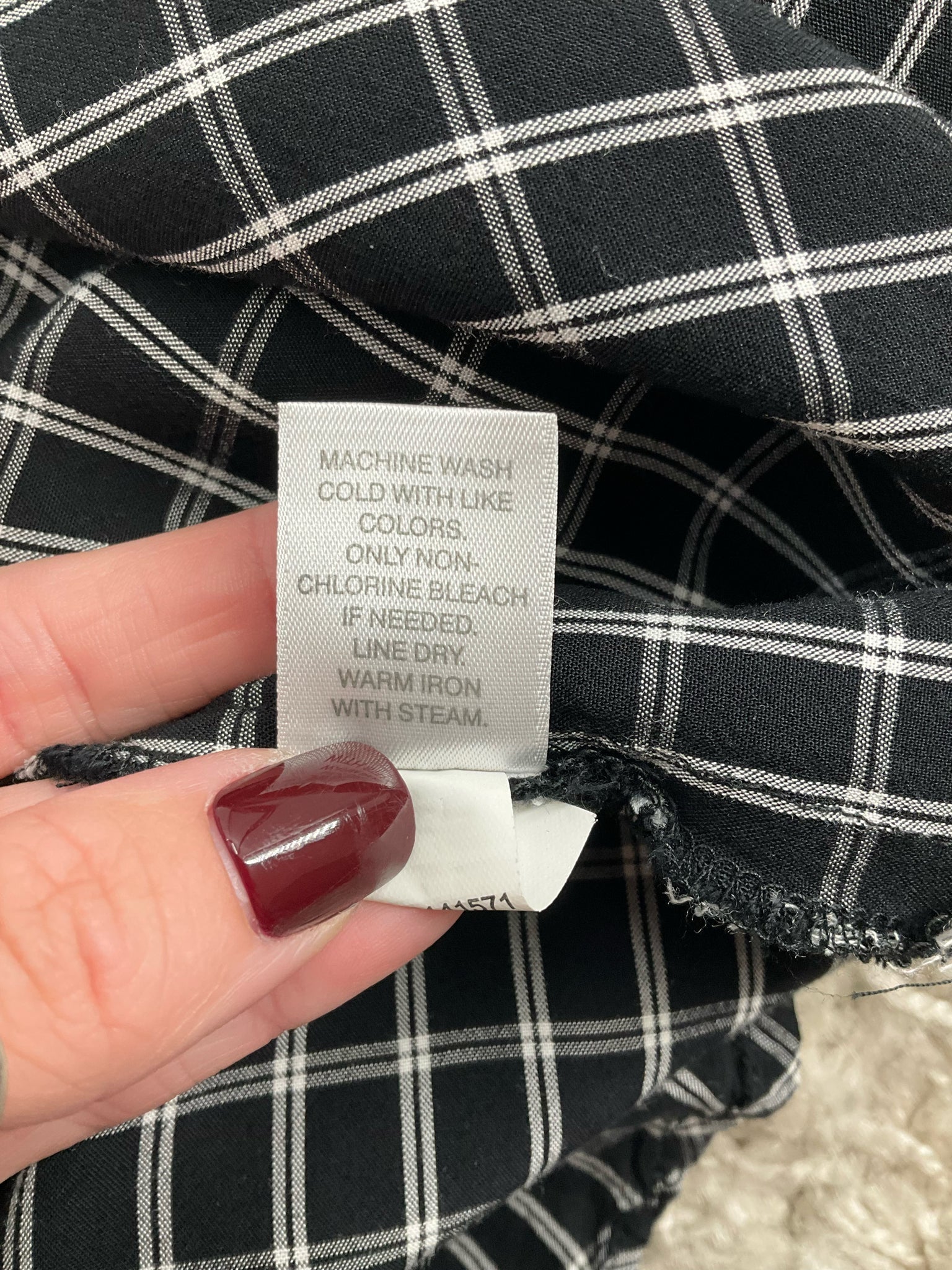 J Jill Black/White Print Pre-Owned Ladies Top -Size Medium - Margaret’s Fine Consignment