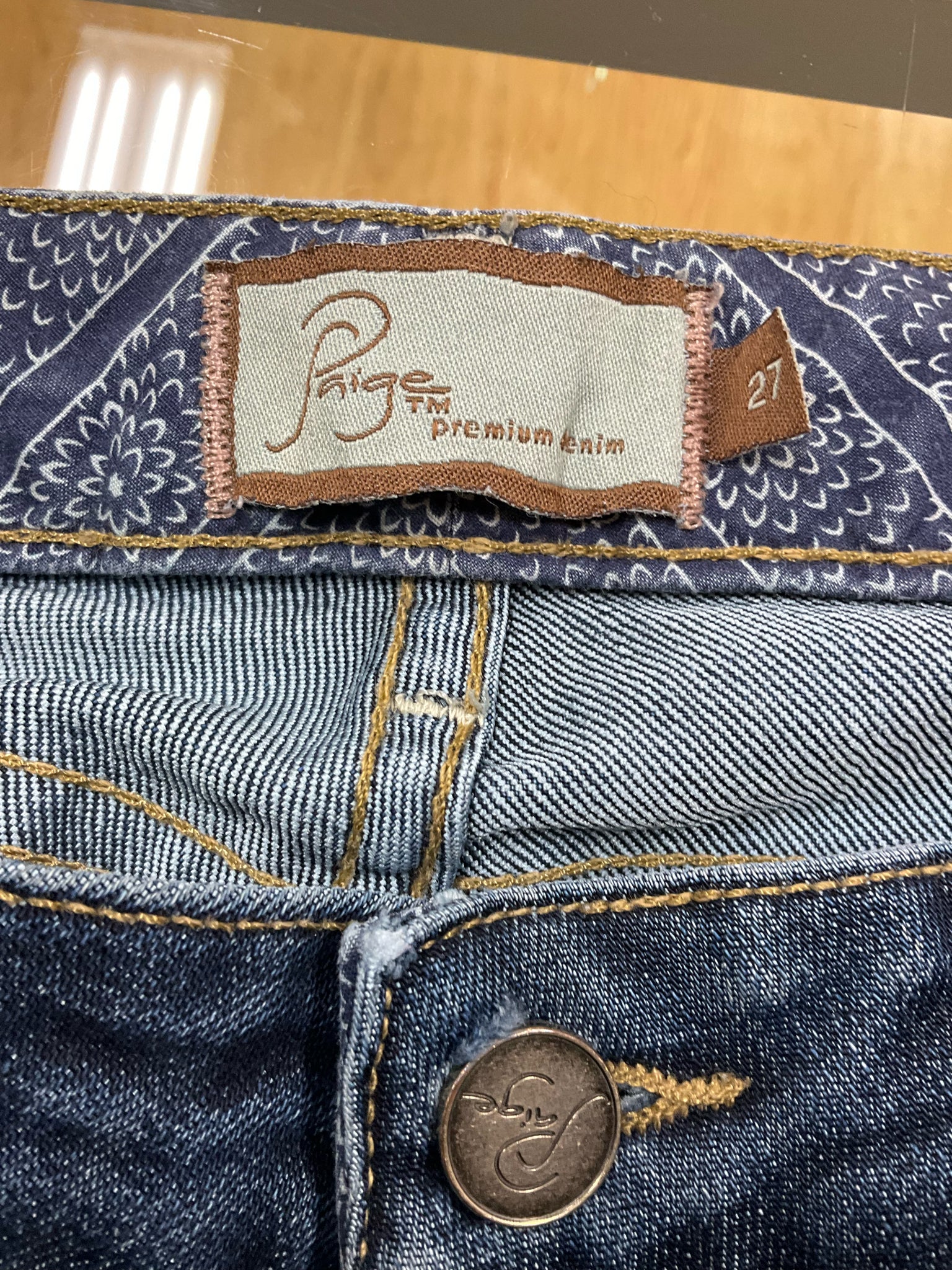 Paige Laurel Canyon High Rise Flare Jeans Dark Wash Size 27 - ONLINE ONLY