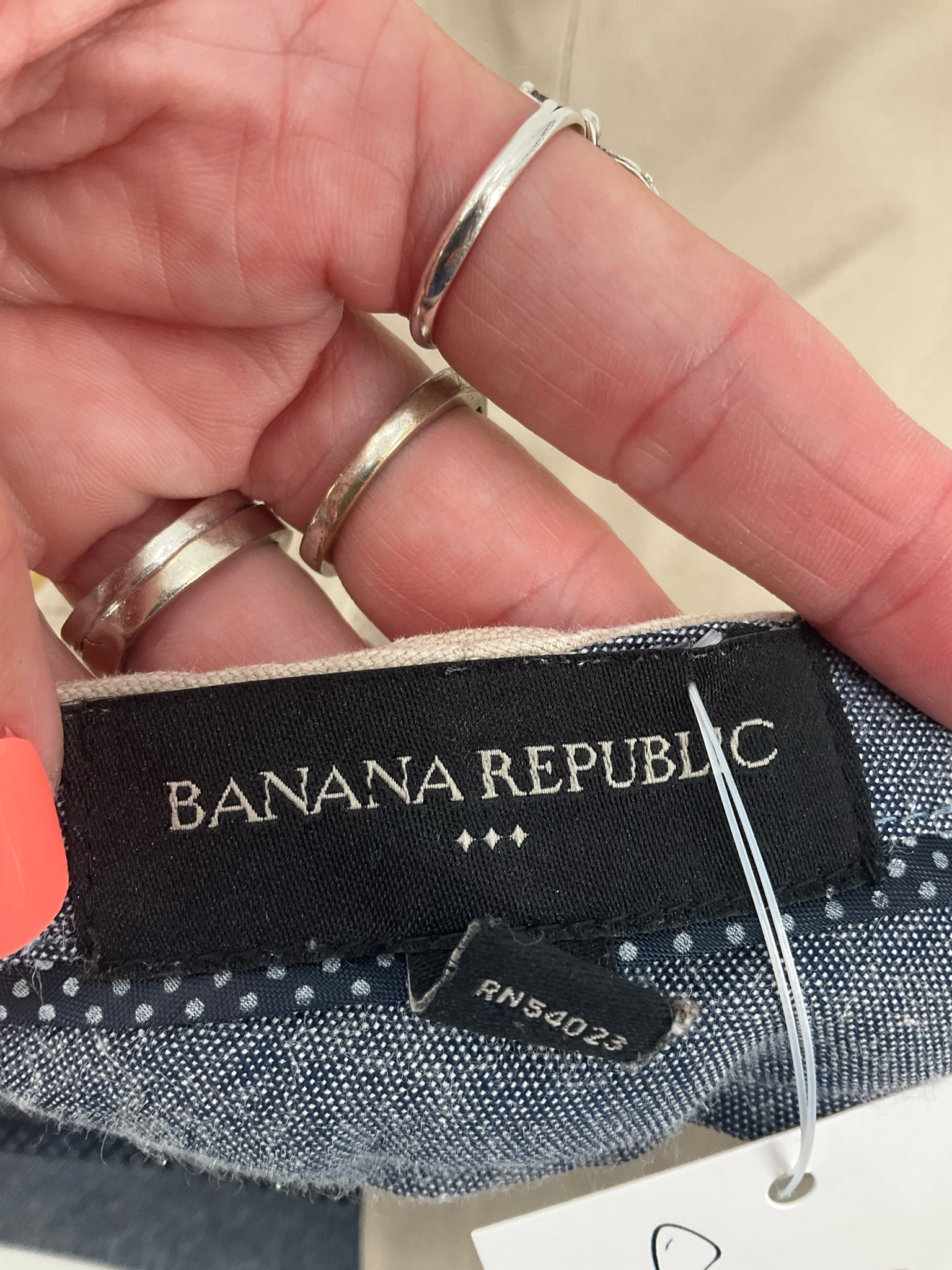Banana Republic Khaki Shorts Classic Khaki Chino Shorts Size 2 - Size 2