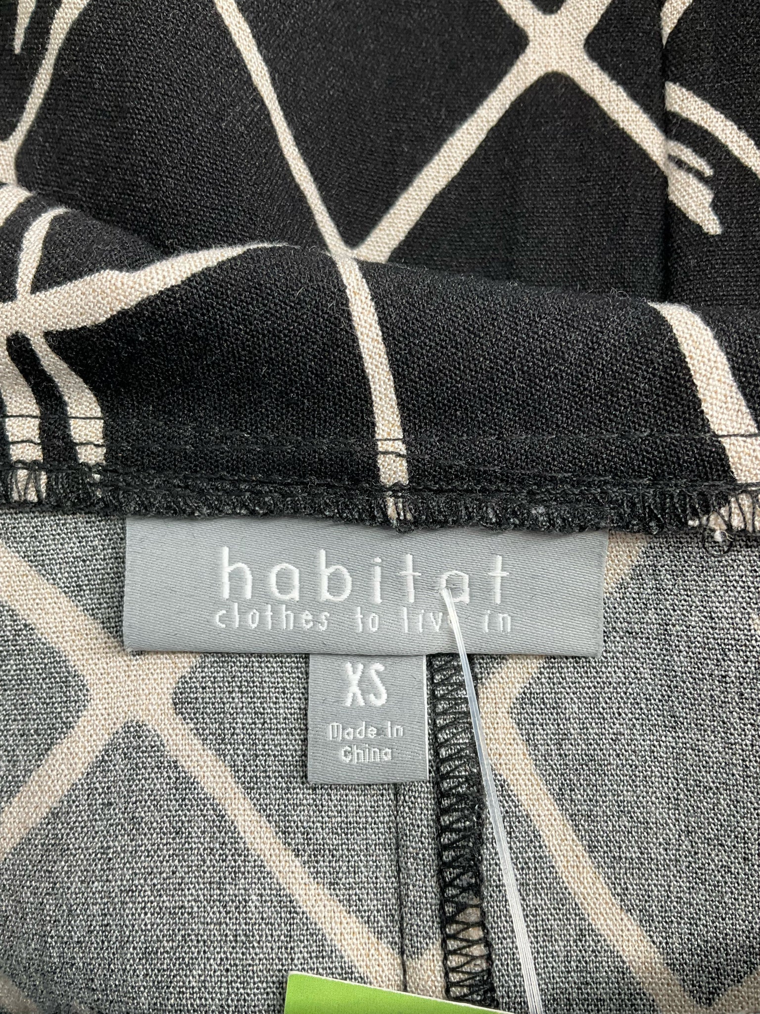 Habitat - black/white Diamond Pre-Owned Ladies Casual Top - Size XS