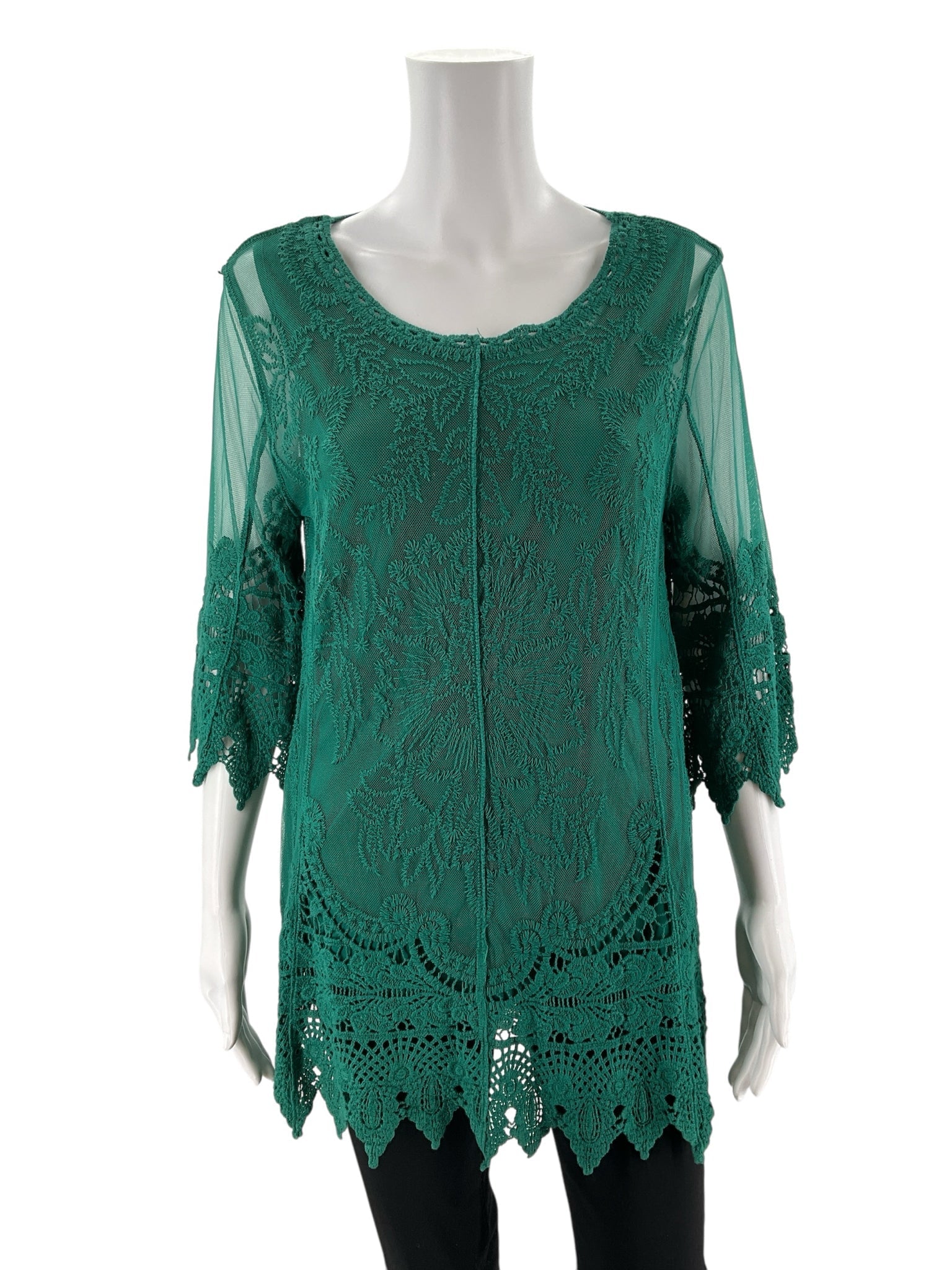 Ultra Pink pre-owned ladies tunic in pink with green lace, featuring bell sleeves and a bohemian style, size medium.