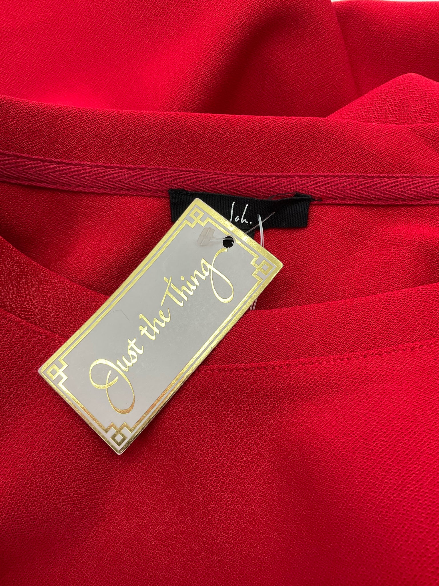 Joh Red Solid Ladies Pre-Owned 2PC Ensemble - Size Small