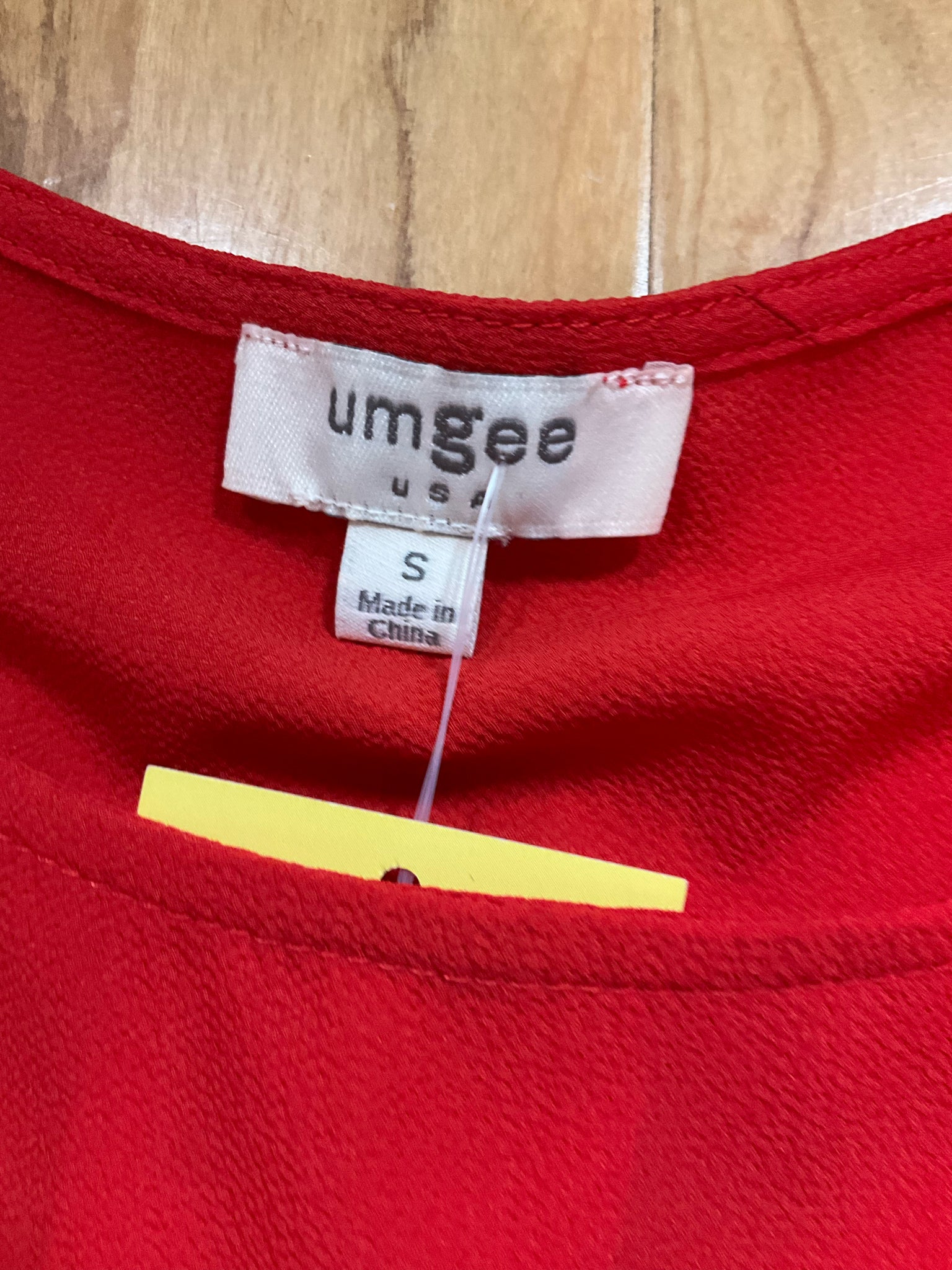 Umgee Red Tiered Flutter Sleeve Blouse Top Size Small