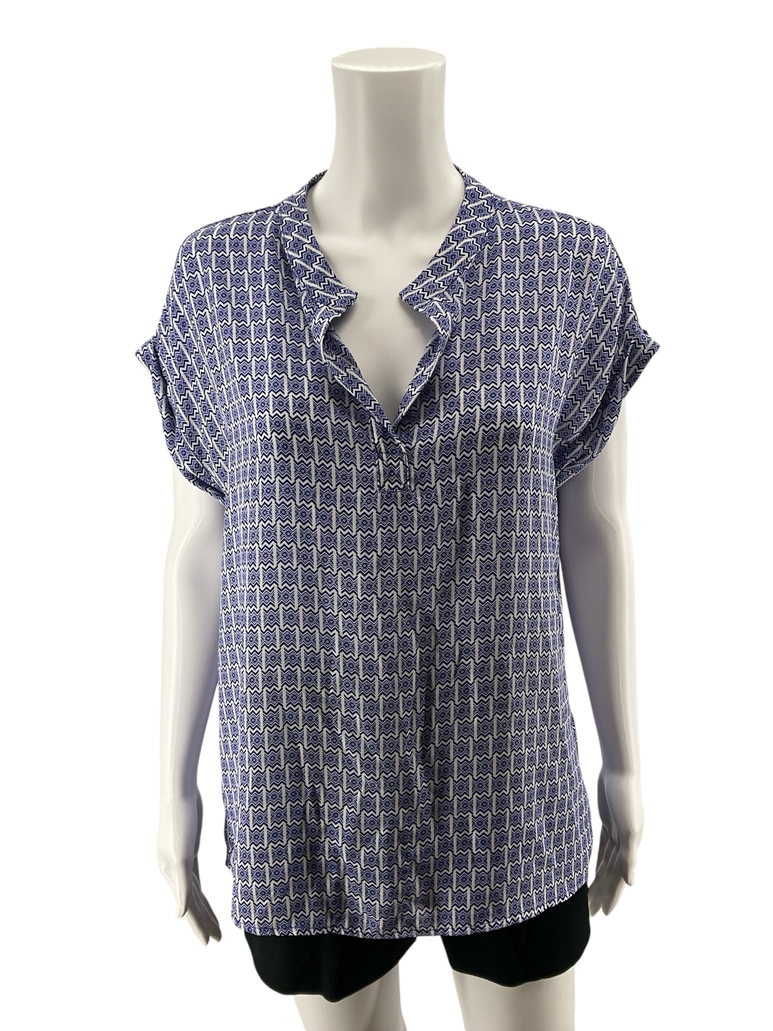 Pleione Geometric Print V-Neck Roll Tab Sleeve Blouse Top Size Medium