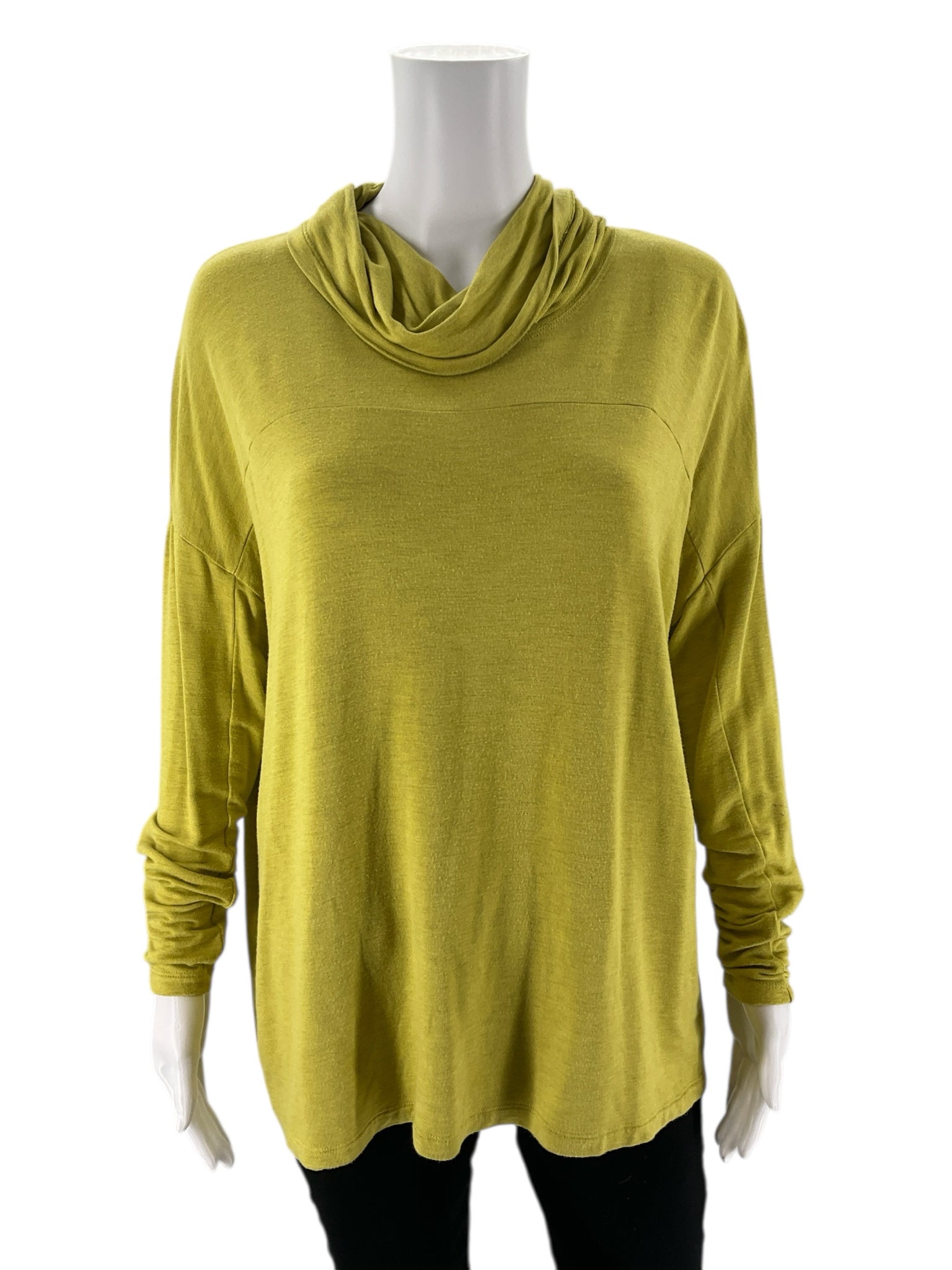 Cabi - pea green Solid Pre-Owned Ladies Casual Top - Size S