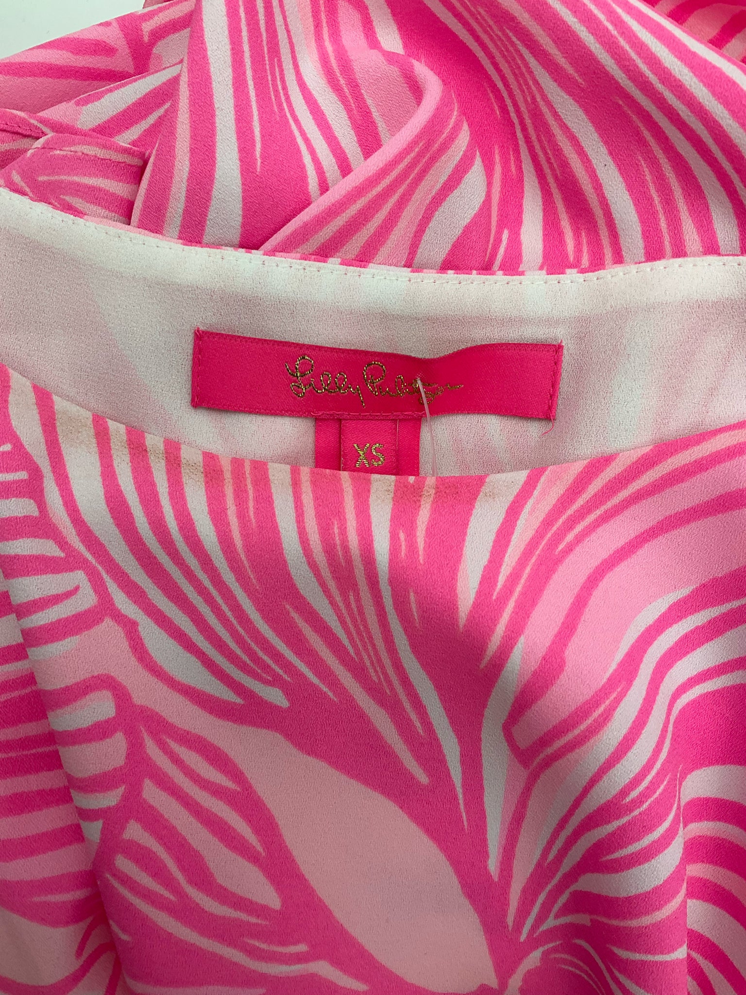Lilly Pulitzer white/pink Short Sleeve Arabelle Top In The Vias Pink Tropical Leaf Print Blouse XS - Size XS