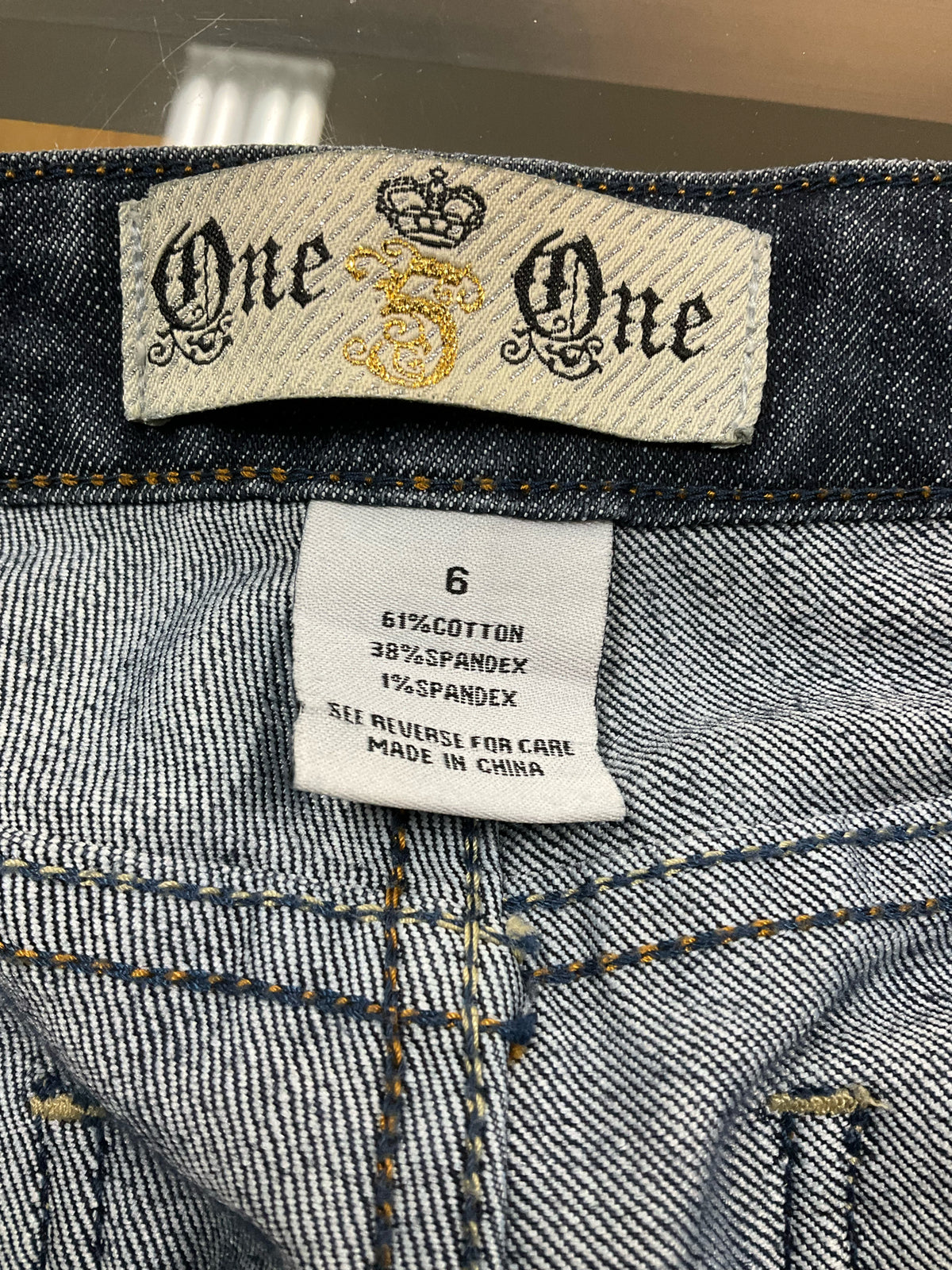 One X One Womens Size 6 Mid-Rise Straight Leg Ankle Crop Jeans Dark Wash- ONLINE ONLY