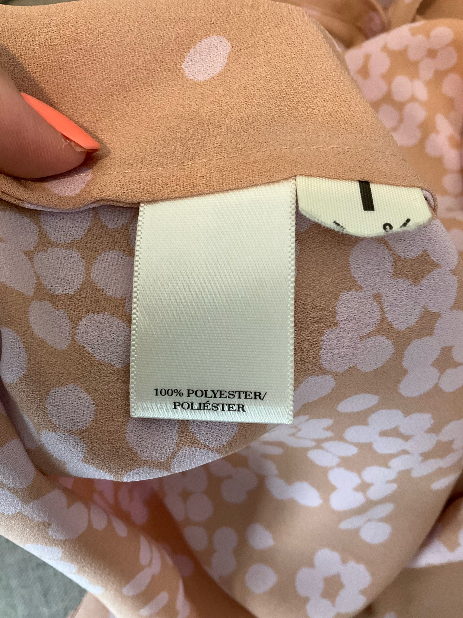 Ann Taylor Size XS Nude/Pink Floral Pre-Owned Ladies Casual Top - Downstairs