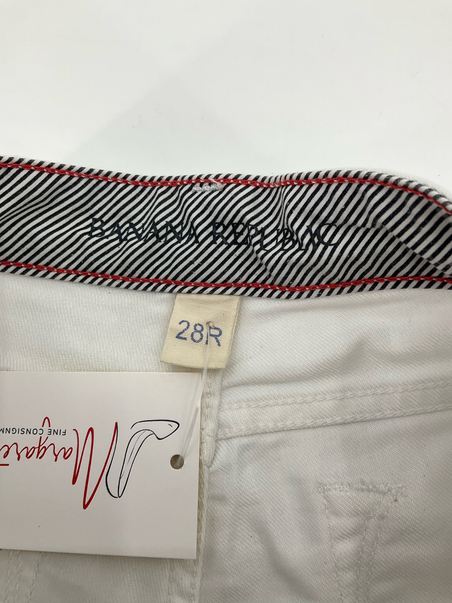 Banana Republic Low Rise Stretch Twill Shorts White Size 6 / 28R