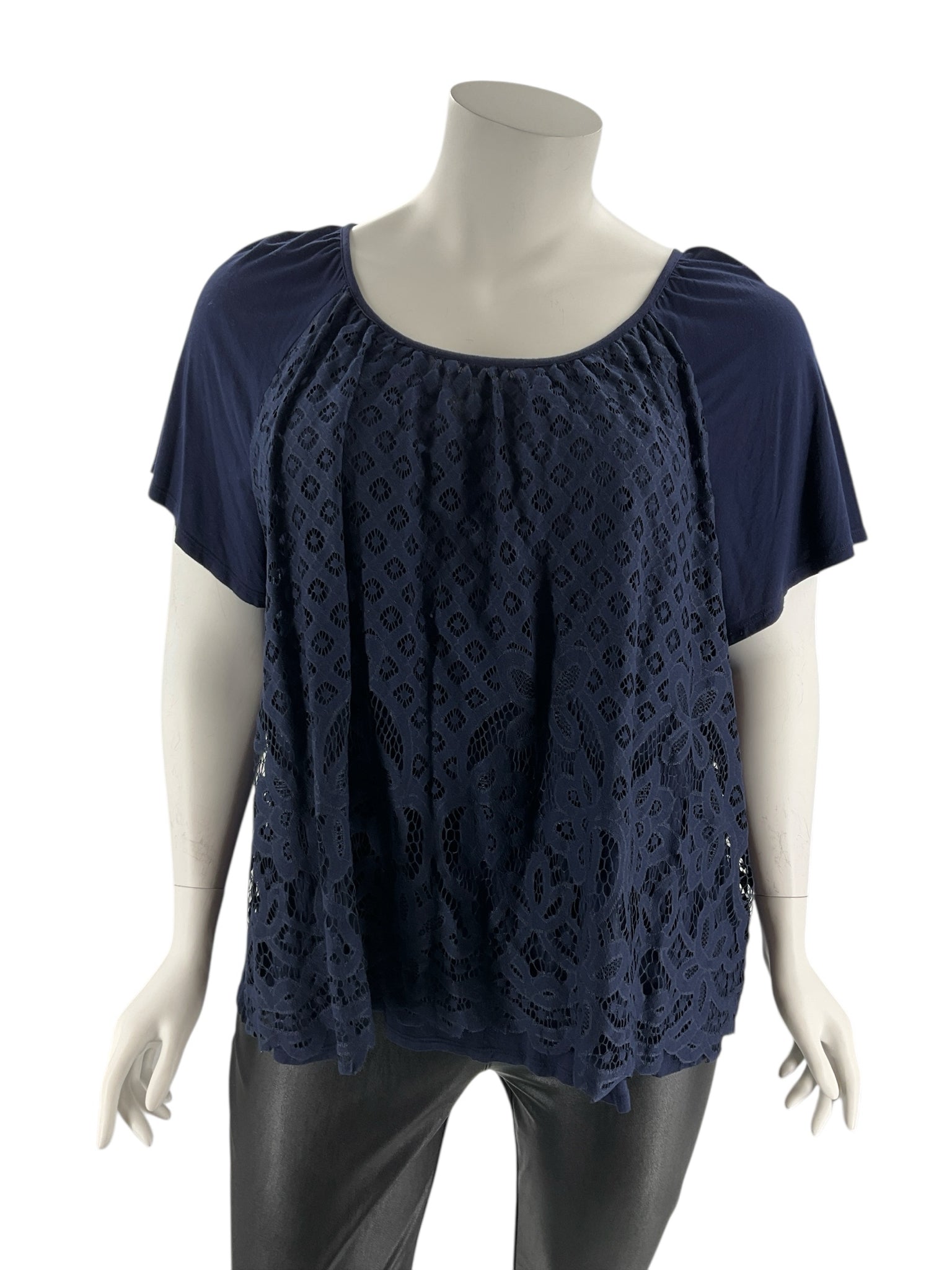 Cable & Gauge Navy Lace Pre-Owned Ladies Casual Top - Size 3X