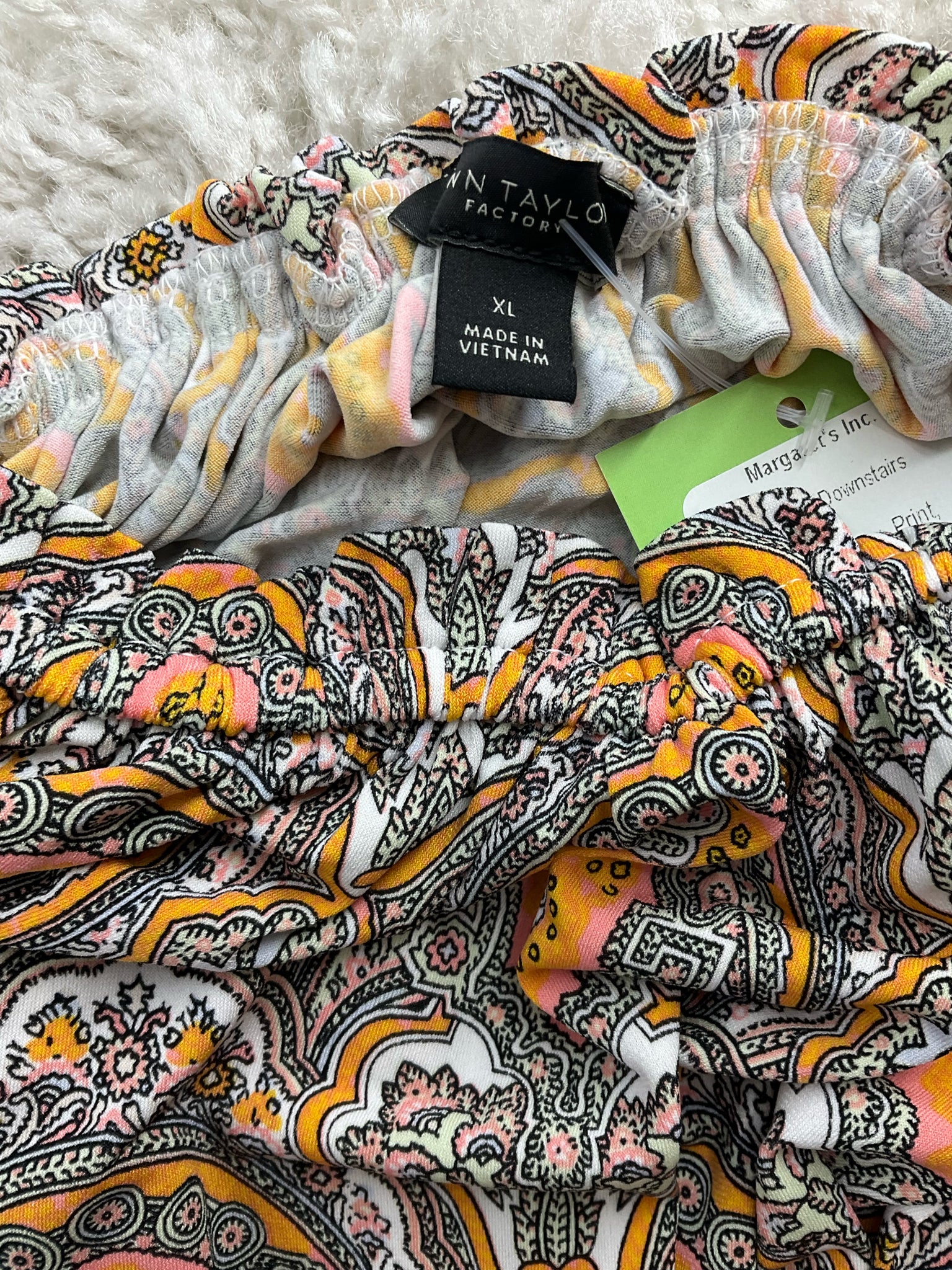 Ann Taylor White, Pink & Yellow Print Top – Women’s Size XL – ONLINE ONLY