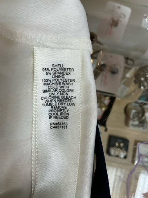 Eliza J Floral Shift Dress Size 4 White Orange Navy Elbow Sleeve Stretch Knit