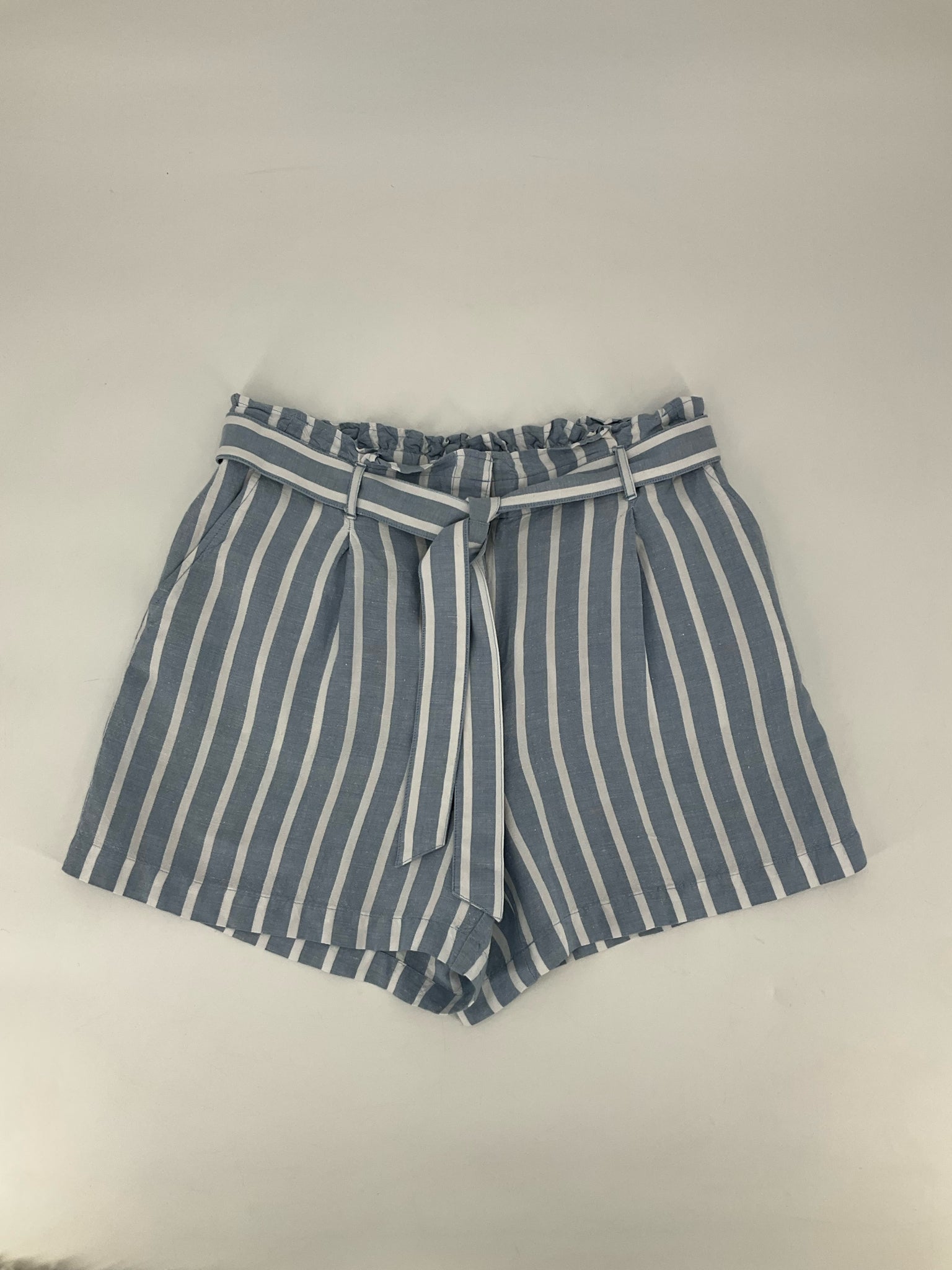 Loft blue and white striped pre-owned ladies shorts, high waist paper bag style, size medium, perfect for summer casual wear.
