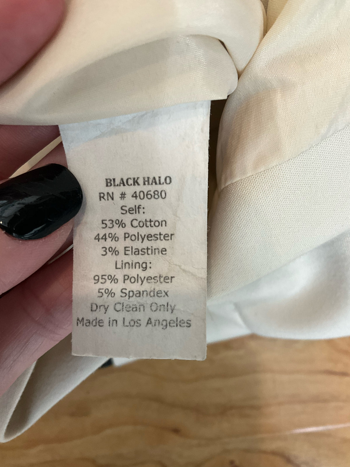Black Halo Size 2 Cream & Black Colorblock Sleeveless Sheath Dress - ONLINE ONLY