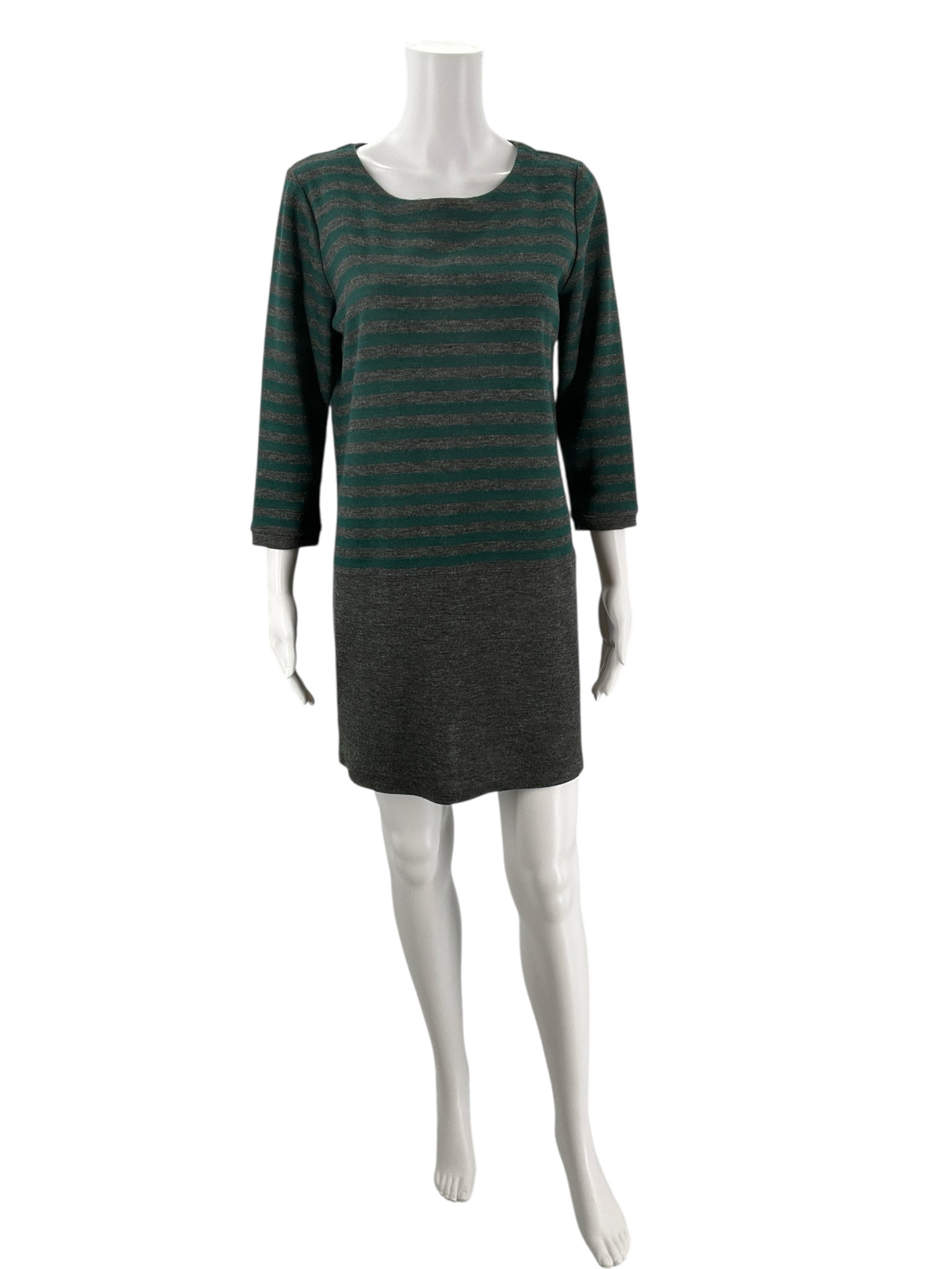 Loft green and gray striped pre-owned ladies dress in size medium, featuring a comfortable fit and stylish design.