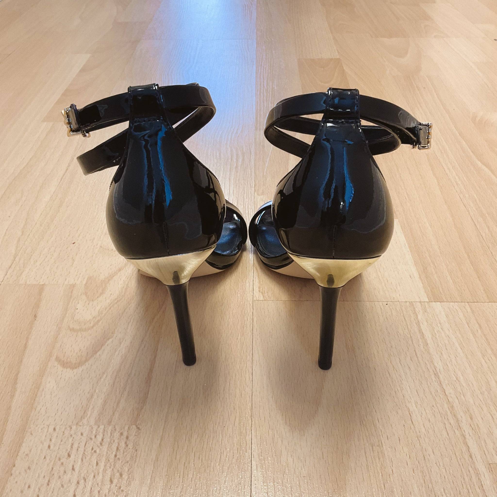 Michael Kors Black Pre-Owned Ladies Heel - Size 7.5 - Margaret’s Fine Consignment