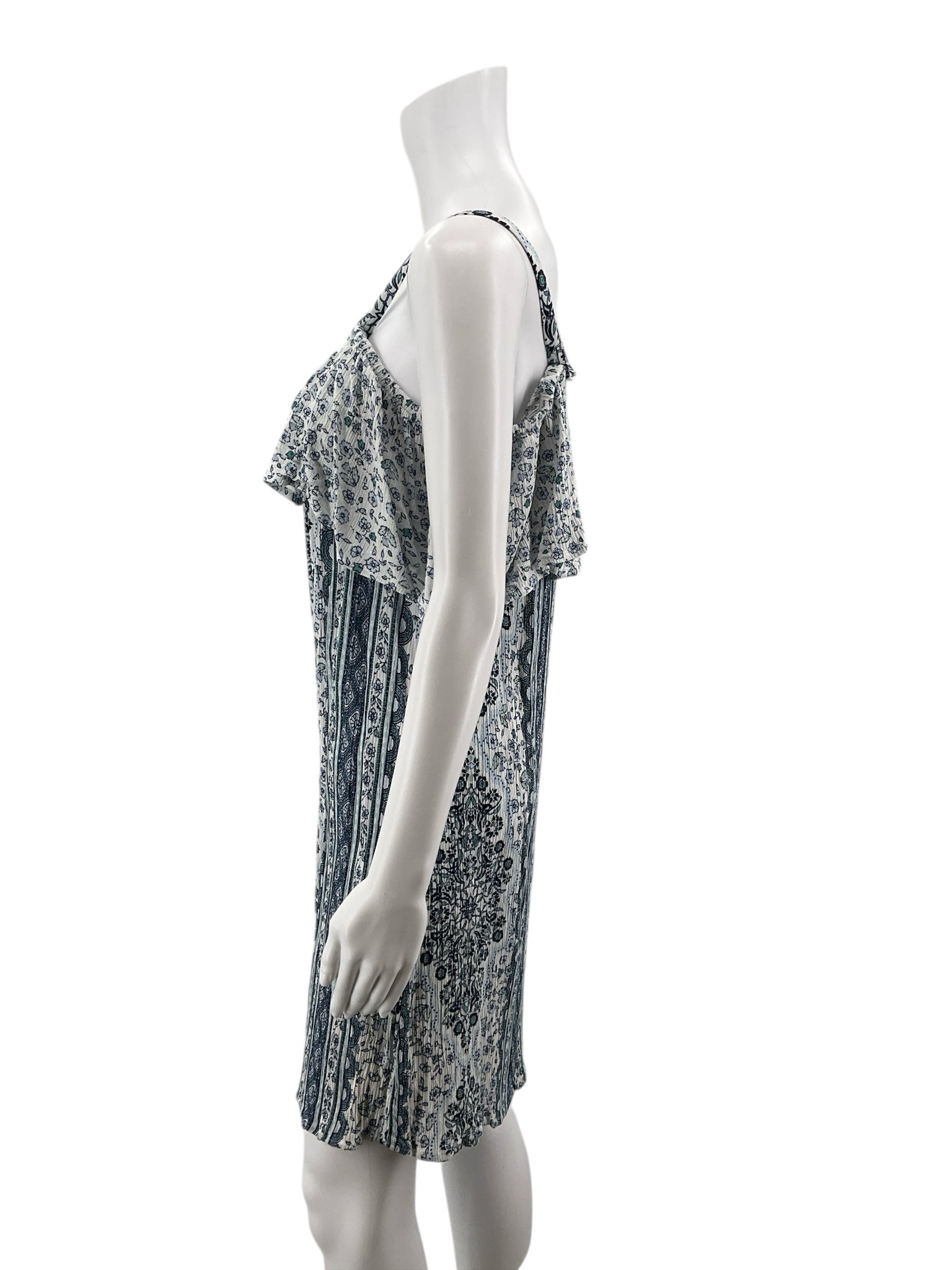 Wildflower white/blue/green Floral Floral Ruffle Cold Shoulder Sundress Size Medium - Size M