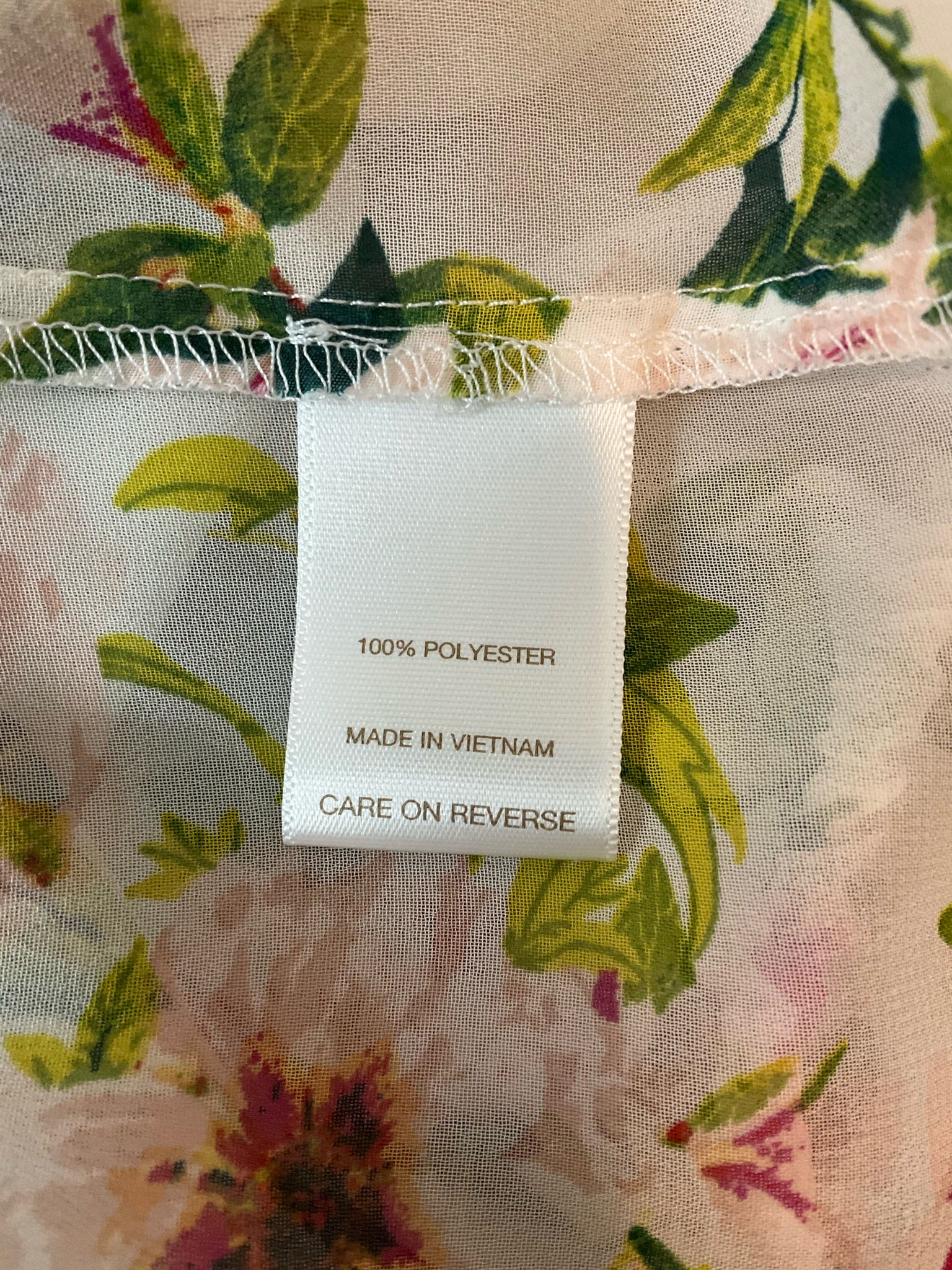 Eva Mendes for New York & Company white/green/pink Short Sleeve Floral Ruffle Tie-Neck Blouse Size Medium NWT - Size M