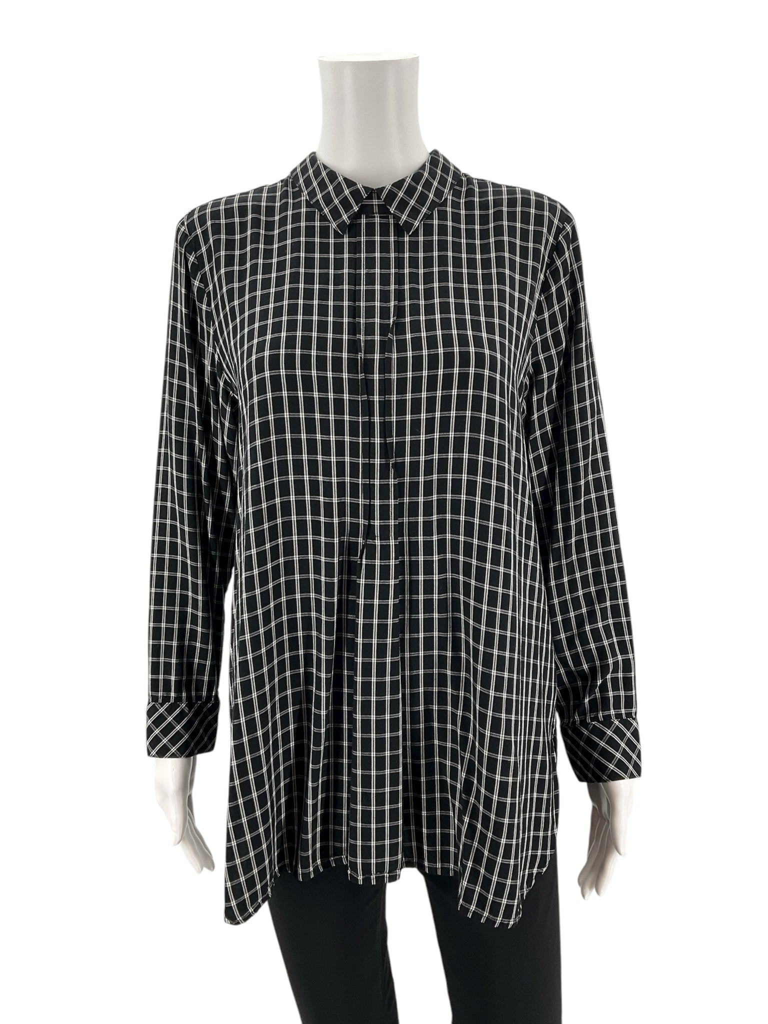 J Jill Black/White Print Pre-Owned Ladies Top -Size Medium - Margaret’s Fine Consignment