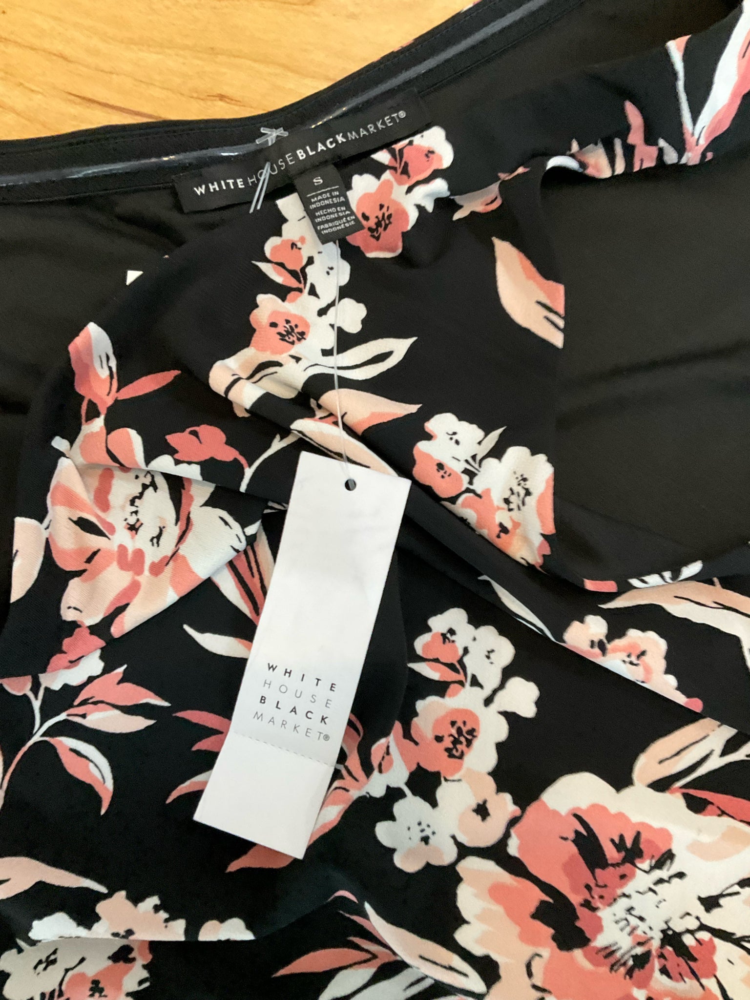 White House Black Market Floral One Shoulder Ruched Top Size S NWT