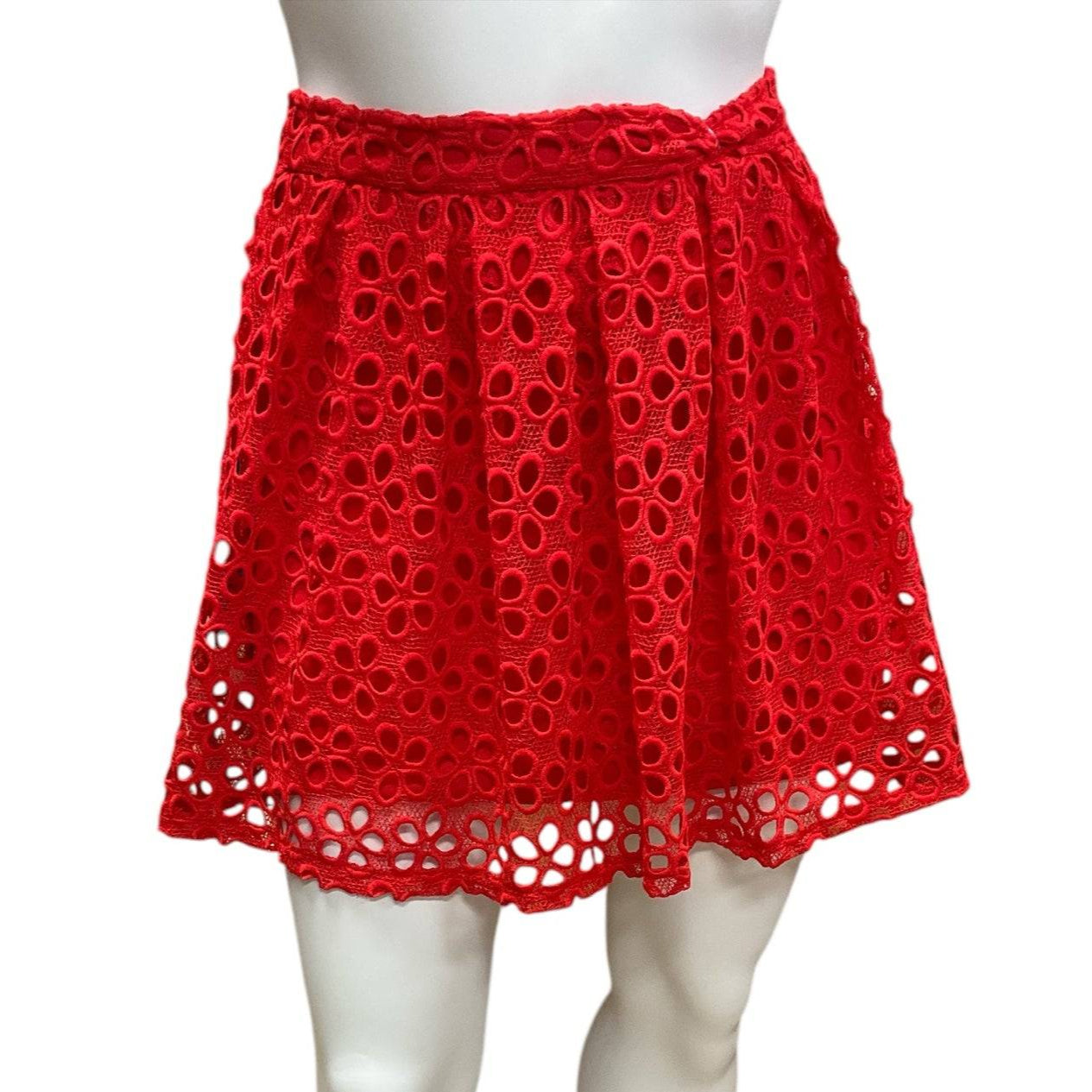 Giani Bini Red Eyelet Pre-Owned Ladies Skirt - Size Large - Margaret’s Fine Consignment