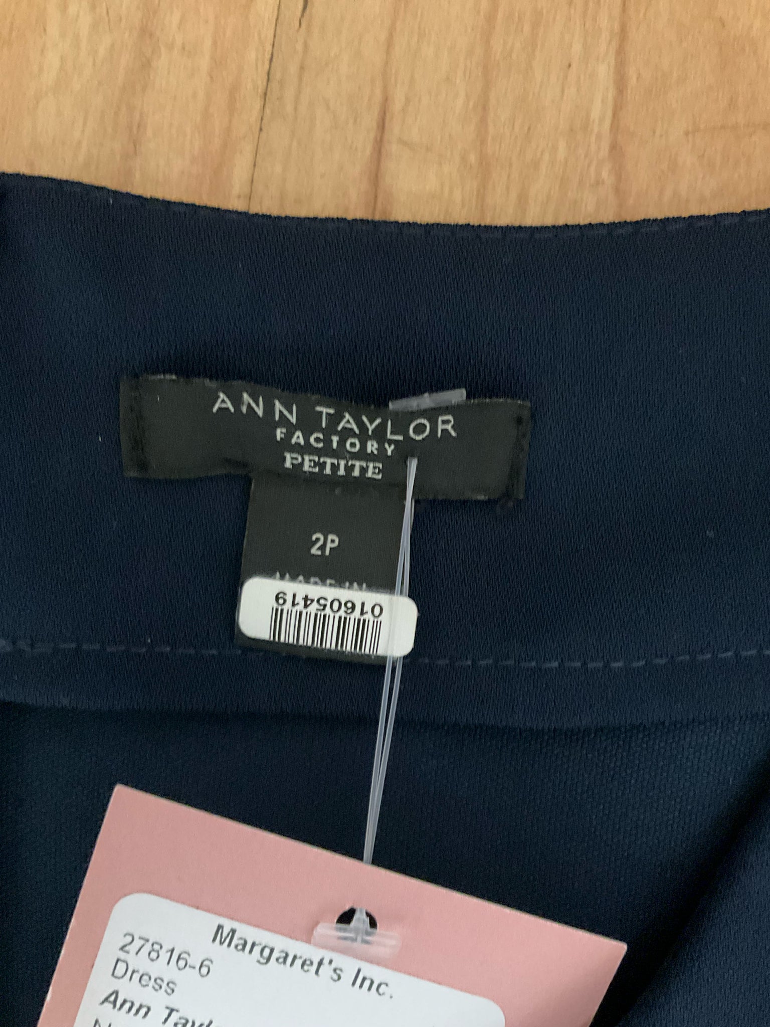 Ann Taylor Factory Petite Navy Bishop Sleeve Shift Dress Size 2P