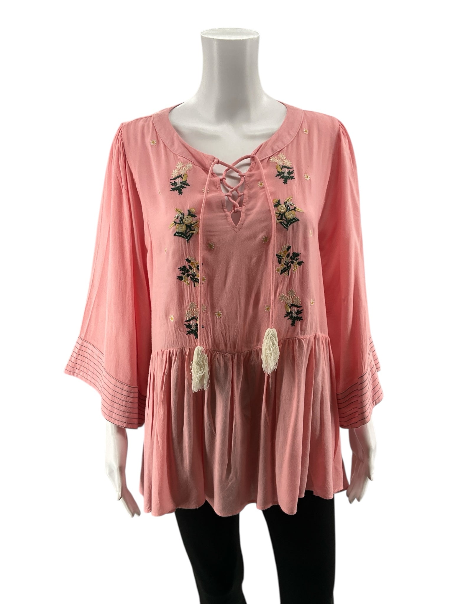 Entro Pink 3/4 Sleeve Pink Floral Embroidered Boho Peplum Blouse Tassel Tie Top Size Large - Size L