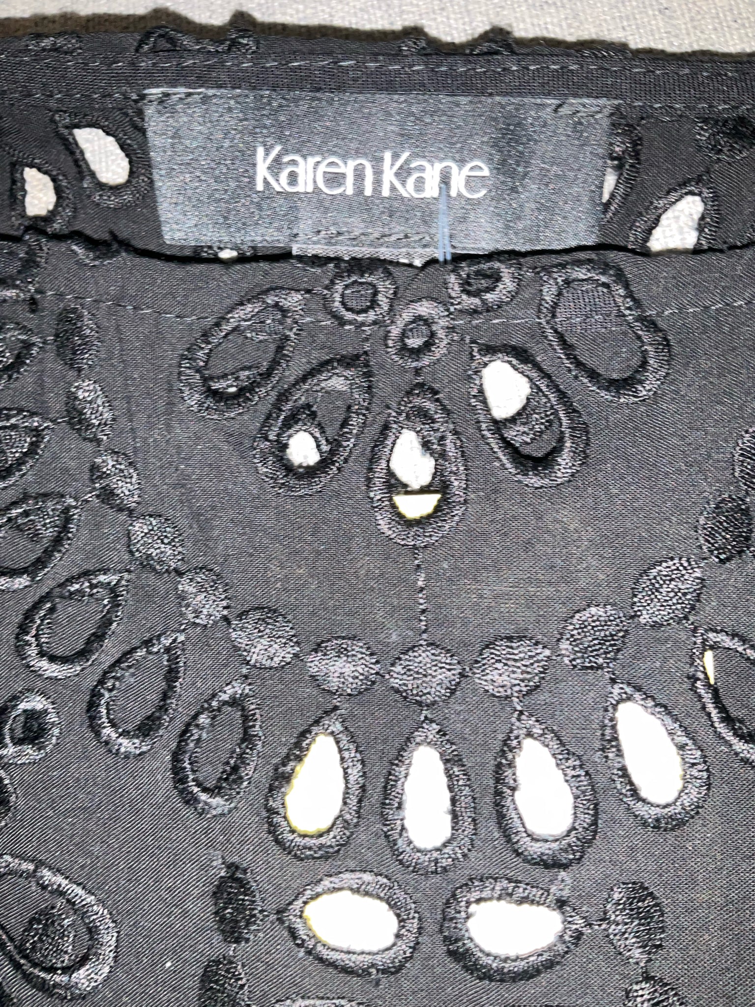 Karen Kane Eyelet Tiered Bell Sleeve Top Black Size Small