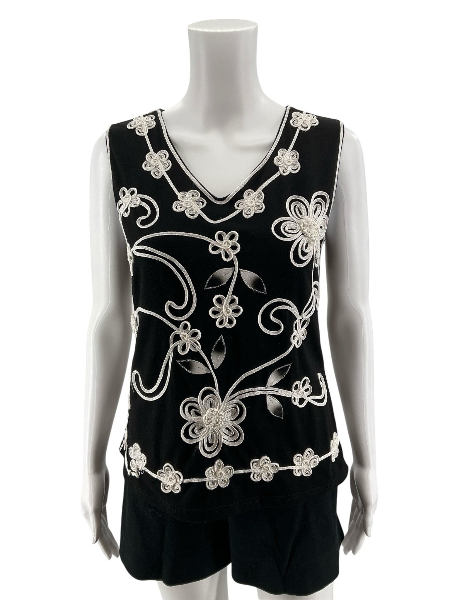 Lauren Michelle Black & White Floral Applique Sleeveless Top Size Medium