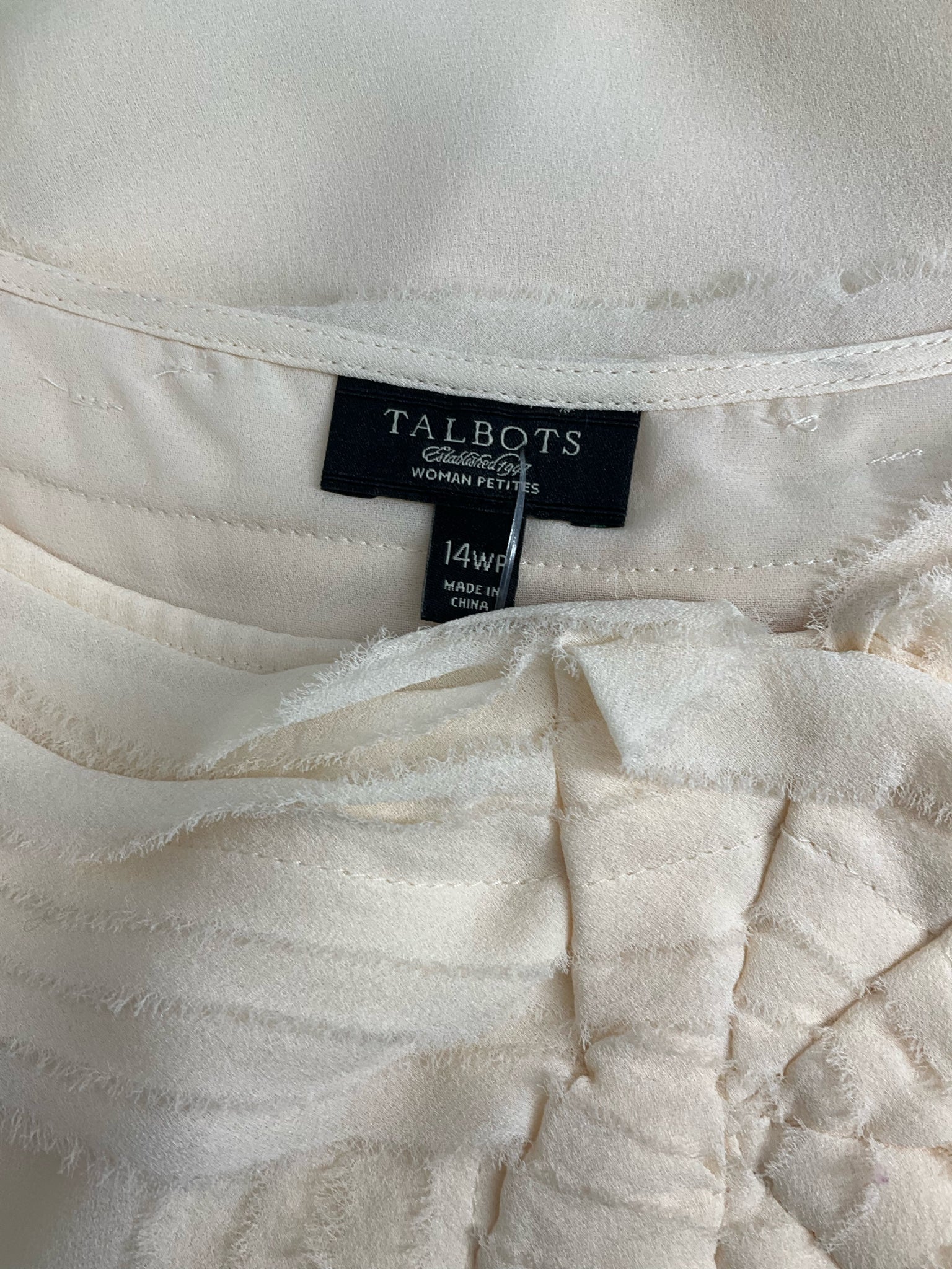Talbots Cream Solid Pre-Owned Ladies Casual Top - Size 14WP