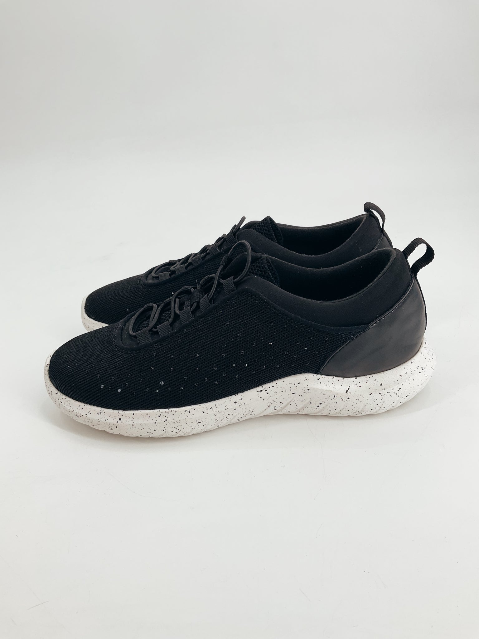 Clarks Black Rhinestone Pre-Owned Ladies Sneakers Size 8W with speckled white sole and mesh upper, side view for e-commerce display.
