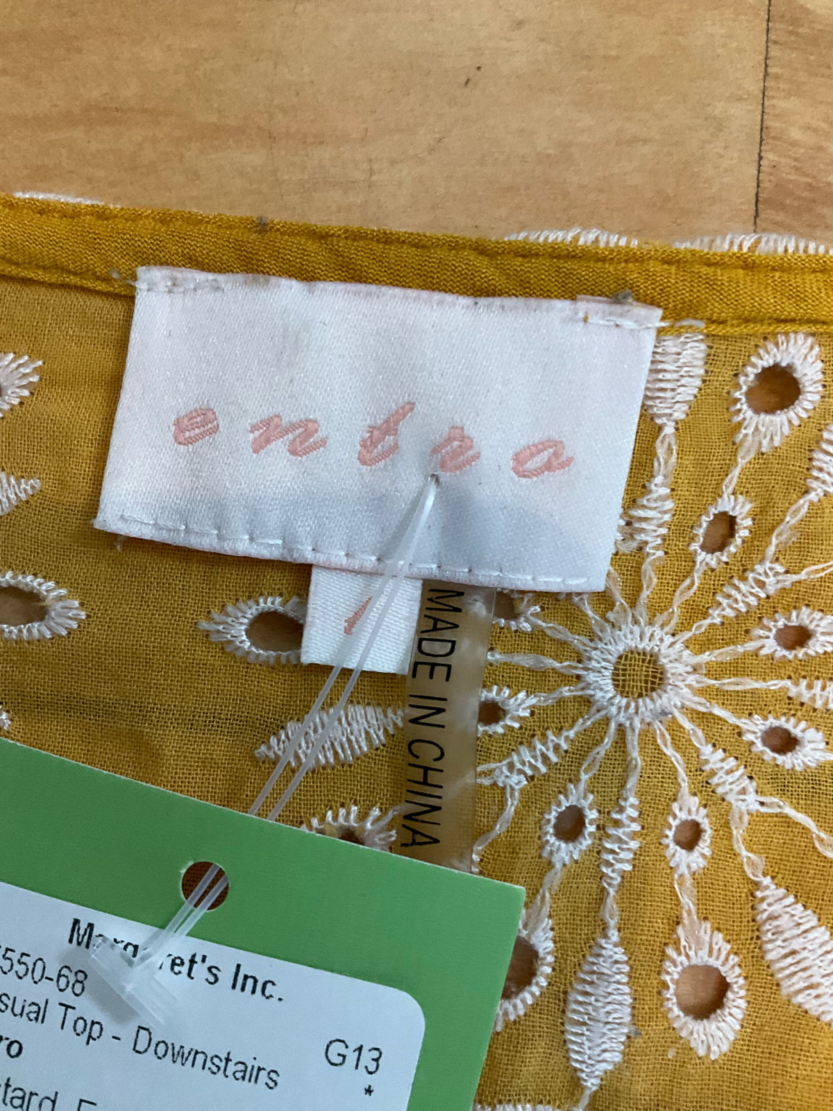Entro Mustard Yellow Boho Eyelet Embroidered Flutter Sleeve Top Size Large - ONLINE ONLY