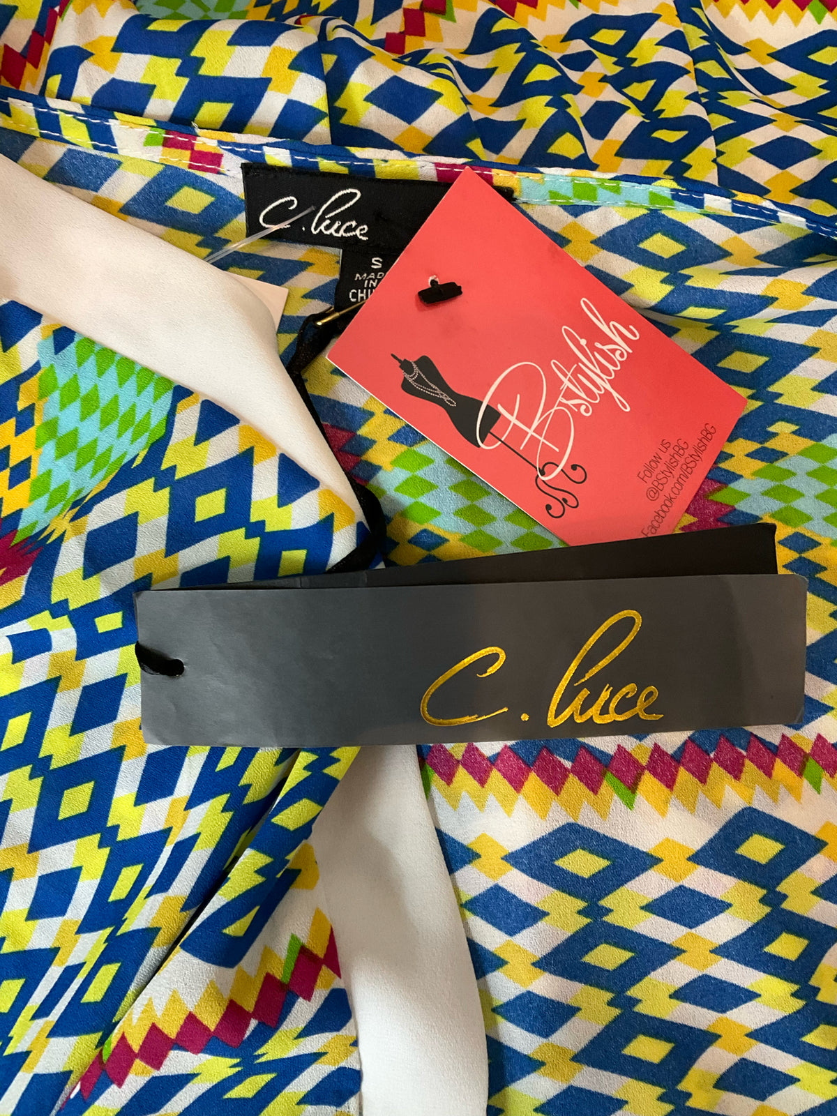 C. Luce Multi Color Romper Geometric Ikat Print Romper V-Neck Drawstring Pockets NWT Size Small - Size S