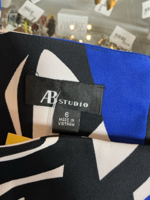 AB Studio Blue/white/black Shift, A-Line, Sleeveless, Scoop Neck, Colorblock, Knee Length Size 6 Blue/white/black Print Pre-Owned Ladies Dress - Size 6