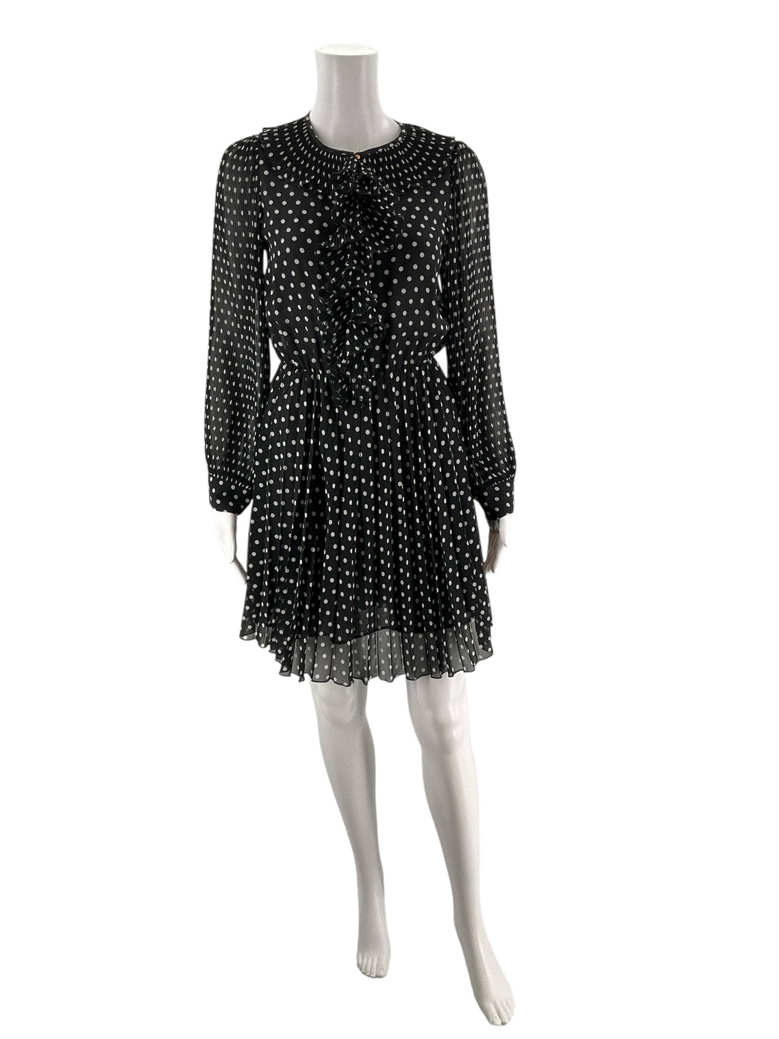 Zara black and white pre-owned ladies mini dress with A-line silhouette and Peter Pan collar in size XS.