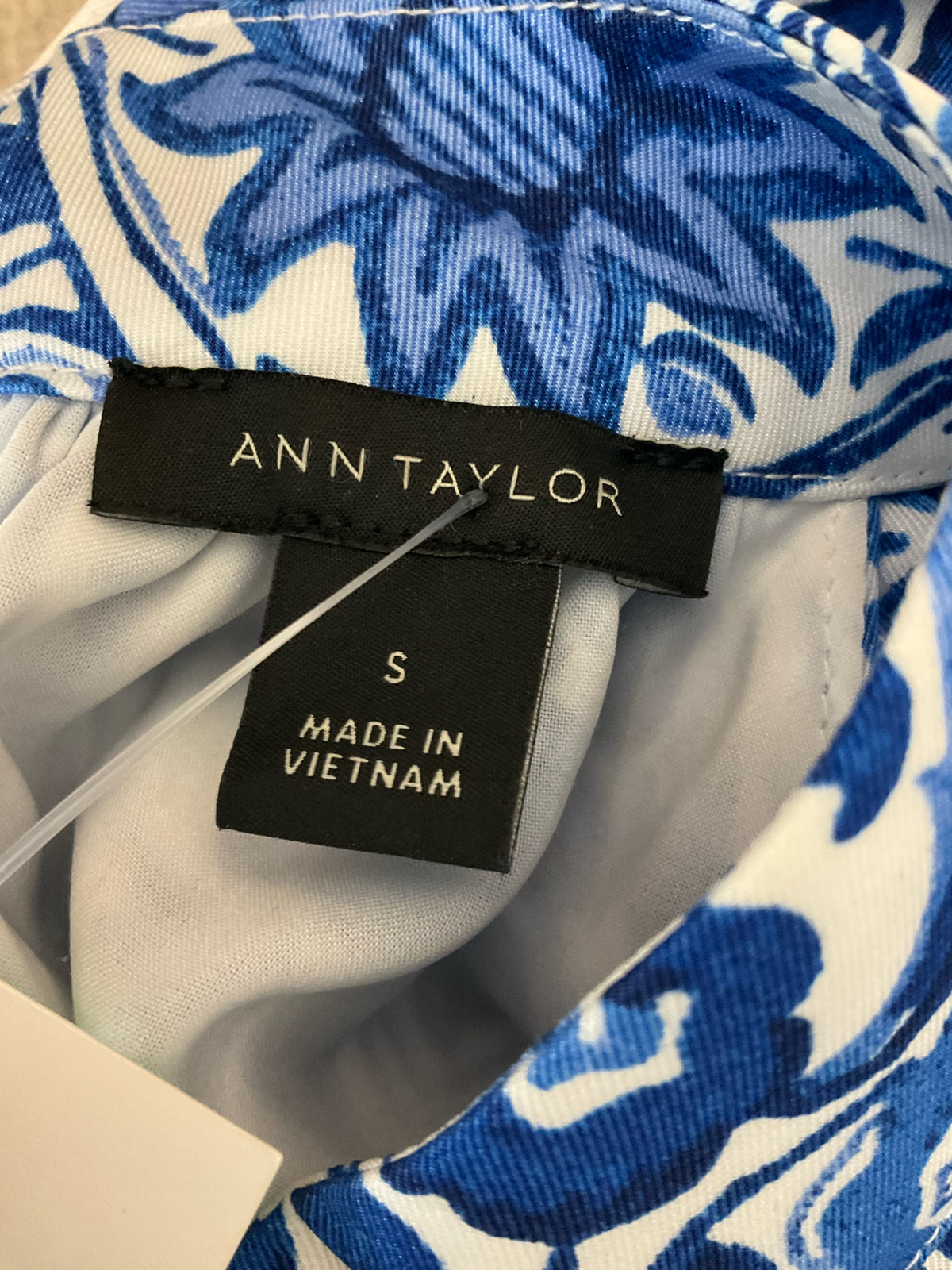 Ann Taylor Mosaic Tile Print Halter Neck Shift Dress Size Small - ONLINE ONLY