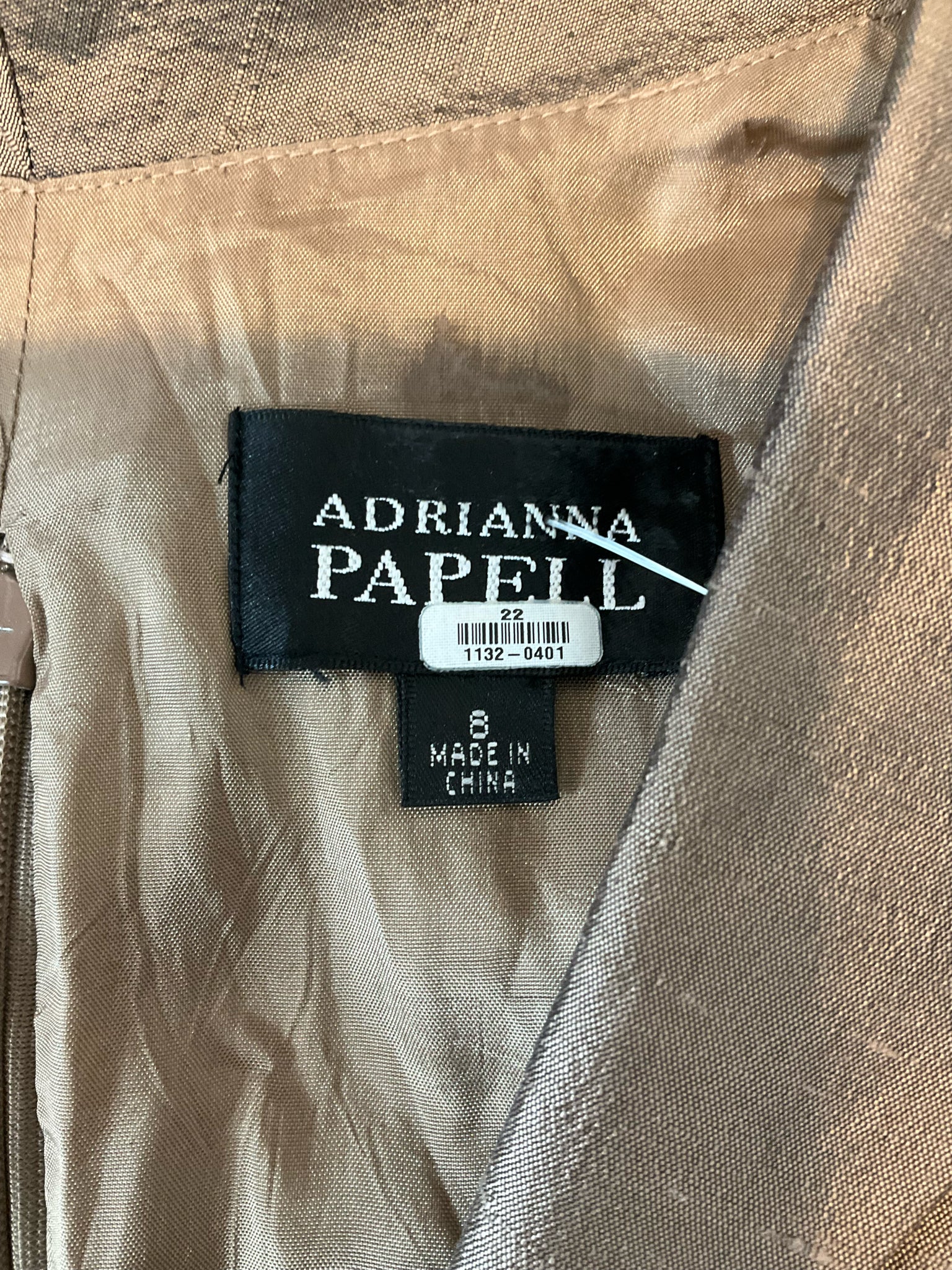 Adrianna Papell Size 8 Taupe Solid Pre-Owned Ladies Dress