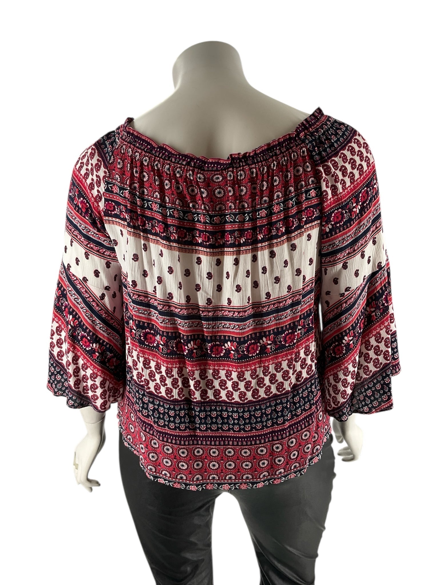 Lane Bryant Red/White/Navy Print Pre-Owned Casual Top - Size 14/16 - Margaret’s Fine Consignment