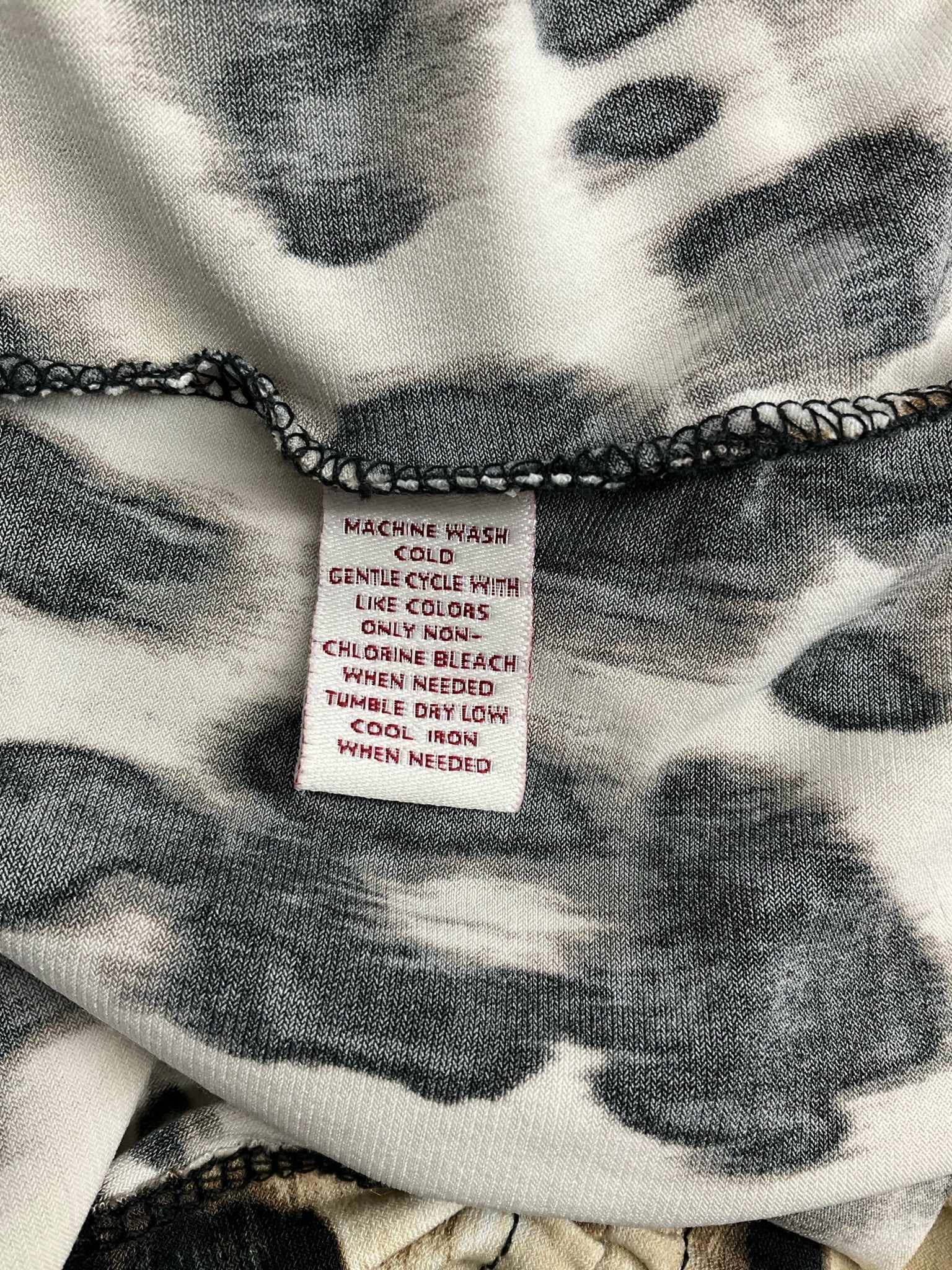 JM Collection Cream/Black/Brown Cheetah Pre-Owned Ladies Top - Size 2X