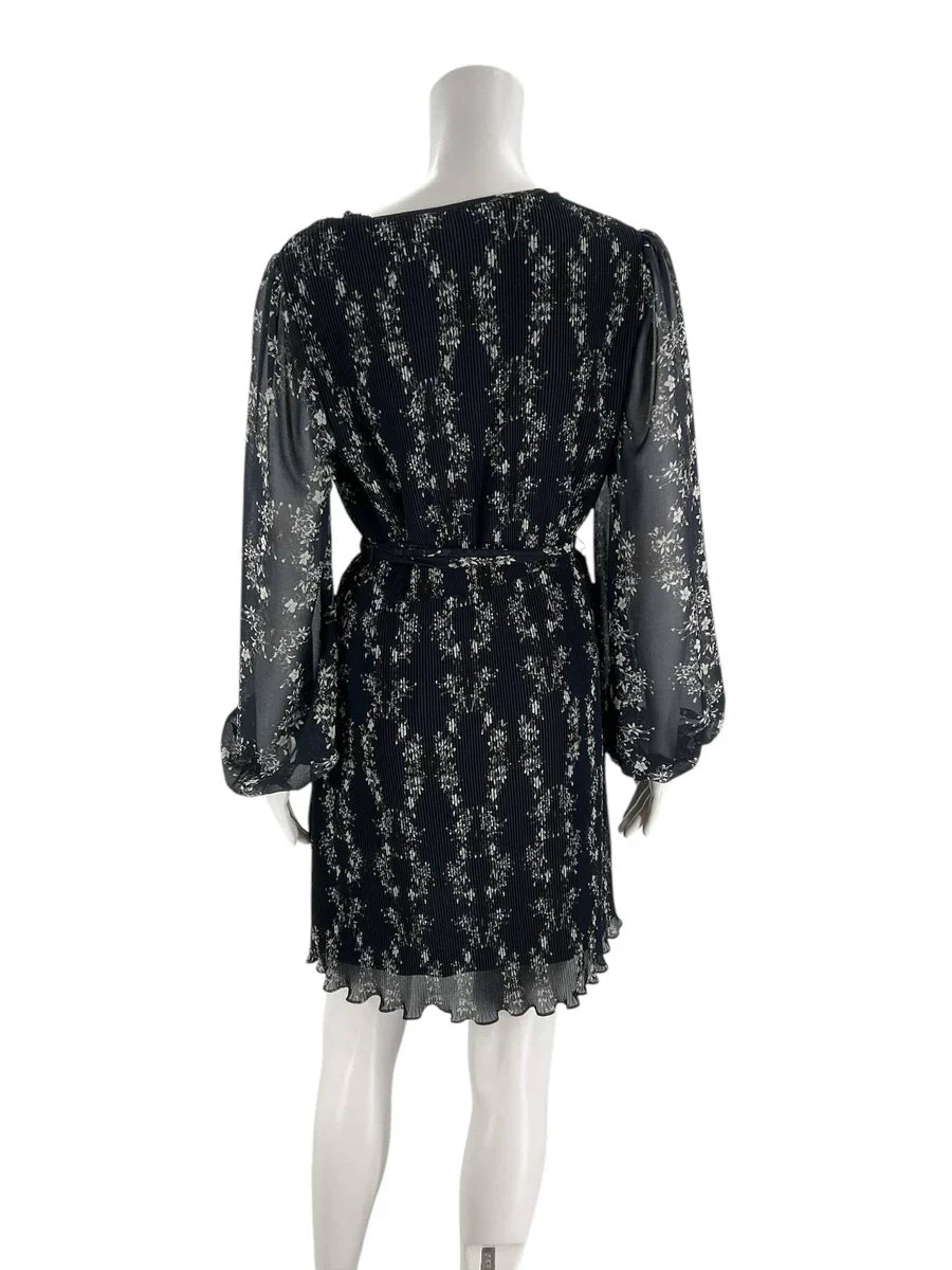 Navy and gray floral pre-owned ladies dress by 1 State, size 6, displayed on a mannequin with a soft background.